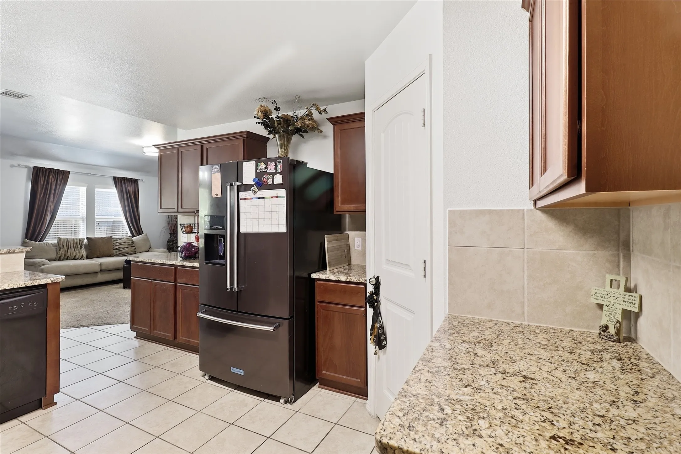 Single Family Residence For Rent in Kaufman County , 2380 Willard Way, Forney, Texas 75126, 4 Bedroom, 2 Bathroom, 2 Garage spaces, 1,894 Sqft, built in 2017, mls#21367723, Real Estate Agent in Forney, Homes For Rent in Kaufman county, Homes For Rent in Forney, Realtor in Forney Texas, Real Estate Brokerage Independent Realty Texas, Luminita Cordes Realtor