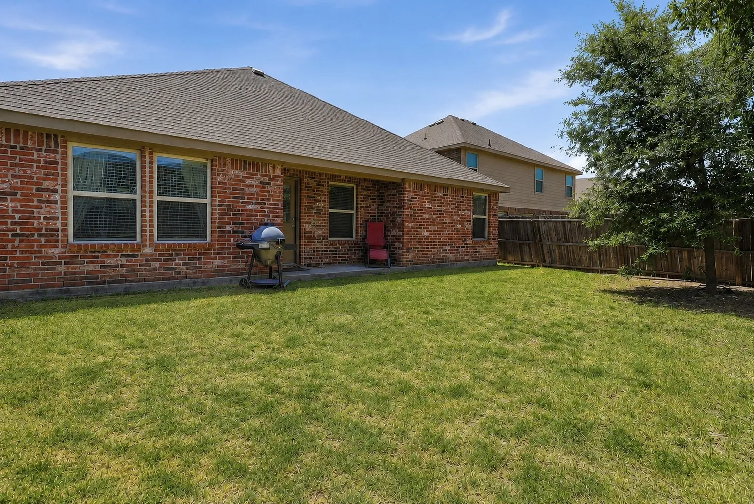 Single Family Residence For Rent in Kaufman County , 2380 Willard Way, Forney, Texas 75126, 4 Bedroom, 2 Bathroom, 2 Garage spaces, 1,894 Sqft, built in 2017, mls#21367723, Real Estate Agent in Forney, Homes For Rent in Kaufman county, Homes For Rent in Forney, Realtor in Forney Texas, Real Estate Brokerage Independent Realty Texas, Luminita Cordes Realtor