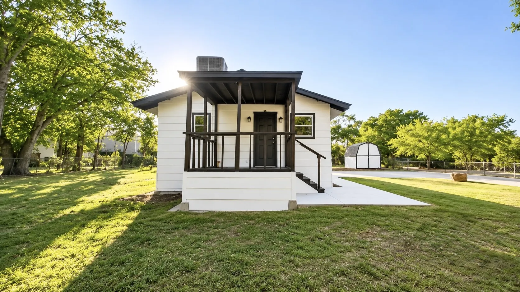 Single Family Residence For Rent in Tarrant County , 7061 Base Street, Azle, Texas 76020, 2 Bedroom, 1 Bathroom, Garage spaces, 780 Sqft, built in 1955, mls#21356563, Real Estate Agent in Azle, Homes For Rent in Tarrant county, Homes For Rent in Azle, Realtor in Azle Texas, Real Estate Brokerage Independent Realty Texas, Luminita Cordes Realtor
