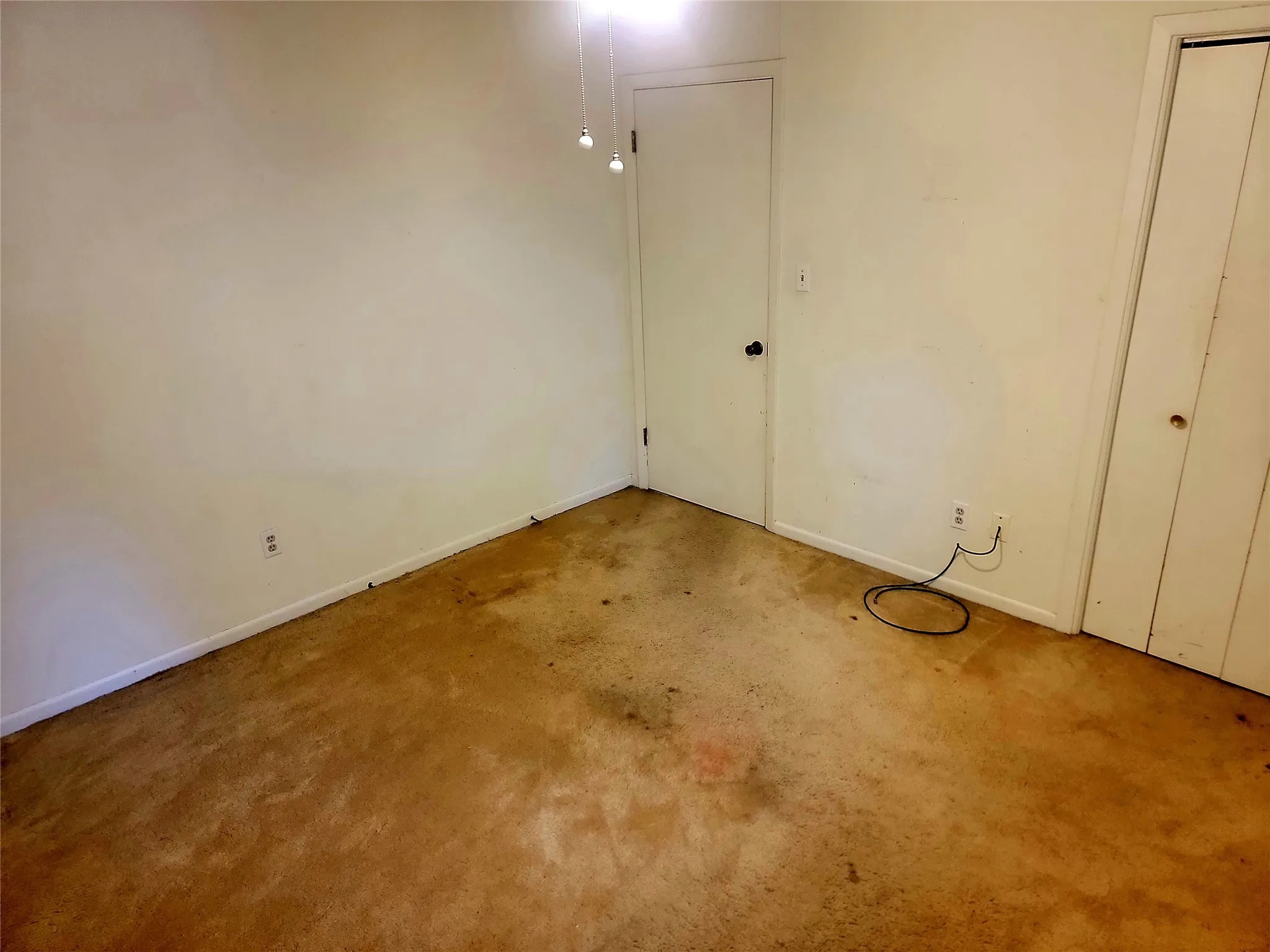 Single Family Residence For Sale in Bowie County , 303 Merrill, New Boston, Texas 75570, 4 Bedroom, 3 Bathroom, 1 Garage spaces, 2,608 Sqft, built in 1974, mls#21367783, Real Estate Agent in New Boston, Homes For Sale in Bowie county, Homes For Sale in New Boston, Realtor in New Boston Texas, Real Estate Brokerage Independent Realty Texas, Luminita Cordes Realtor
