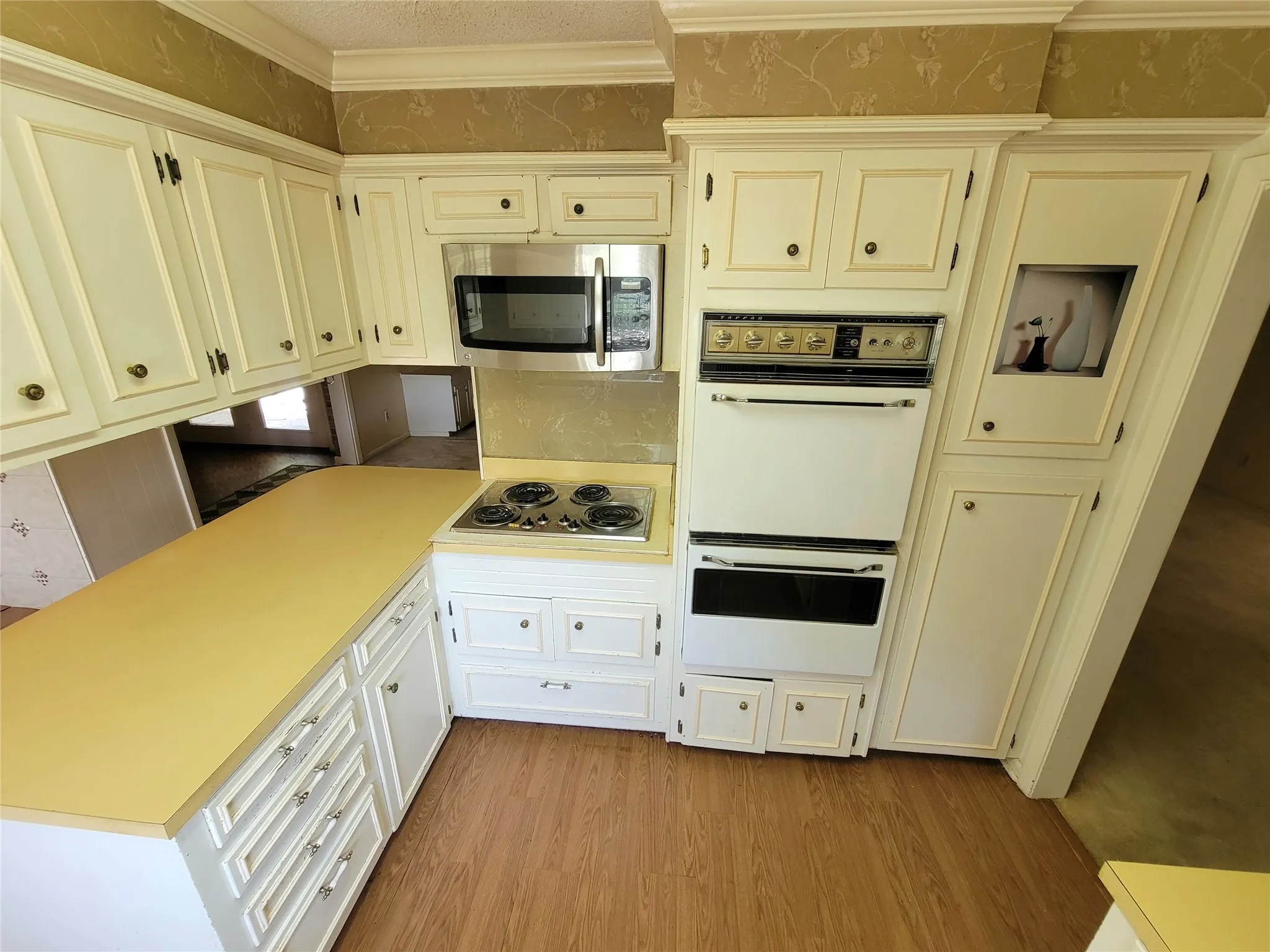 Single Family Residence For Sale in Bowie County , 303 Merrill, New Boston, Texas 75570, 4 Bedroom, 3 Bathroom, 1 Garage spaces, 2,608 Sqft, built in 1974, mls#21367783, Real Estate Agent in New Boston, Homes For Sale in Bowie county, Homes For Sale in New Boston, Realtor in New Boston Texas, Real Estate Brokerage Independent Realty Texas, Luminita Cordes Realtor
