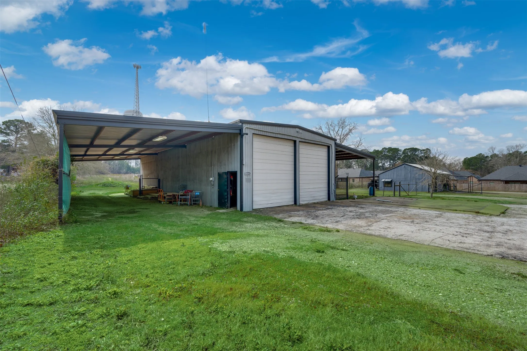 Office For Rent in Smith County , 10203 County Road 135, Flint, Texas 75762, 0, 0, Garage spaces, 0 Sqft, built in 2007, mls#21367785, Real Estate Agent in Flint, Homes For Rent in Smith county, Homes For Rent in Flint, Realtor in Flint Texas, Real Estate Brokerage Independent Realty Texas, Luminita Cordes Realtor