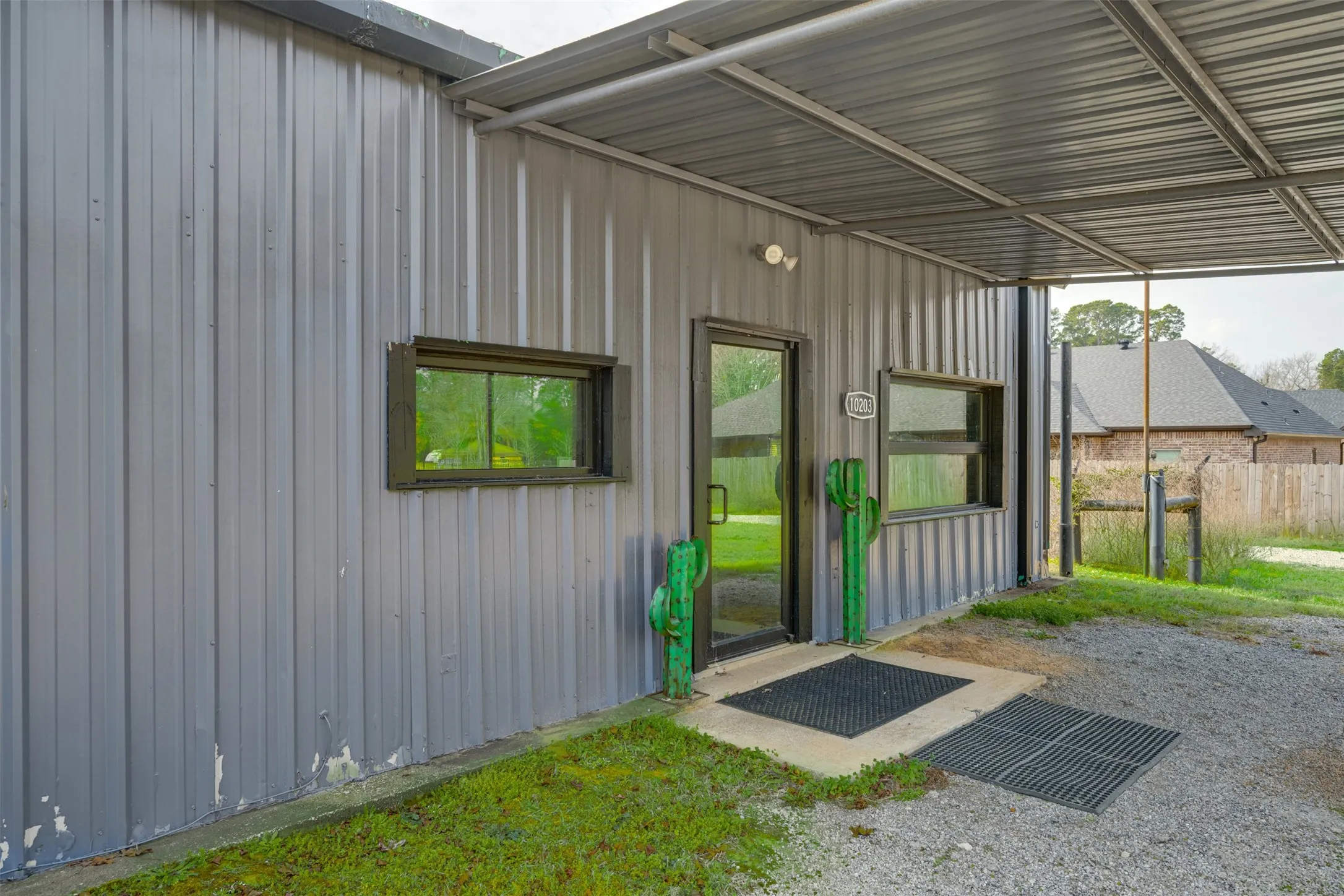 Office For Rent in Smith County , 10203 County Road 135, Flint, Texas 75762, 0, 0, Garage spaces, 0 Sqft, built in 2007, mls#21367785, Real Estate Agent in Flint, Homes For Rent in Smith county, Homes For Rent in Flint, Realtor in Flint Texas, Real Estate Brokerage Independent Realty Texas, Luminita Cordes Realtor