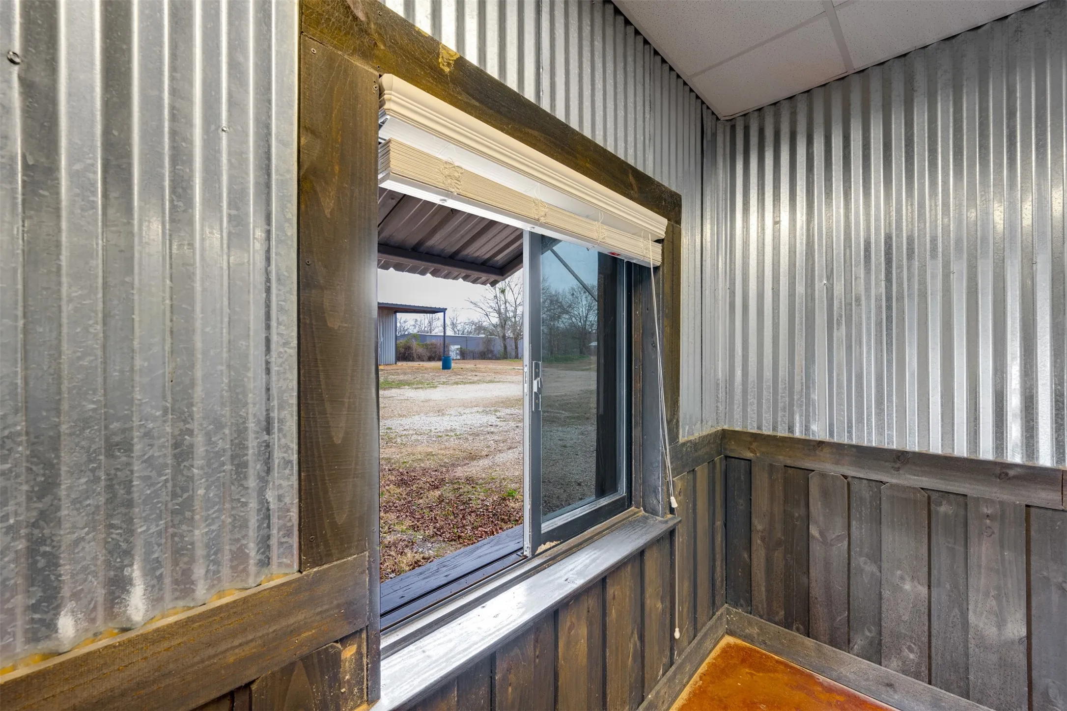 Office For Rent in Smith County , 10203 County Road 135, Flint, Texas 75762, 0, 0, Garage spaces, 0 Sqft, built in 2007, mls#21367785, Real Estate Agent in Flint, Homes For Rent in Smith county, Homes For Rent in Flint, Realtor in Flint Texas, Real Estate Brokerage Independent Realty Texas, Luminita Cordes Realtor