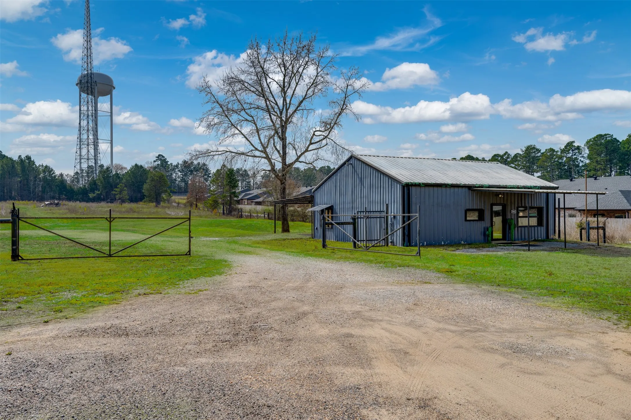 Office For Rent in Smith County , 10203 County Road 135, Flint, Texas 75762, 0, 0, Garage spaces, 0 Sqft, built in 2007, mls#21367785, Real Estate Agent in Flint, Homes For Rent in Smith county, Homes For Rent in Flint, Realtor in Flint Texas, Real Estate Brokerage Independent Realty Texas, Luminita Cordes Realtor