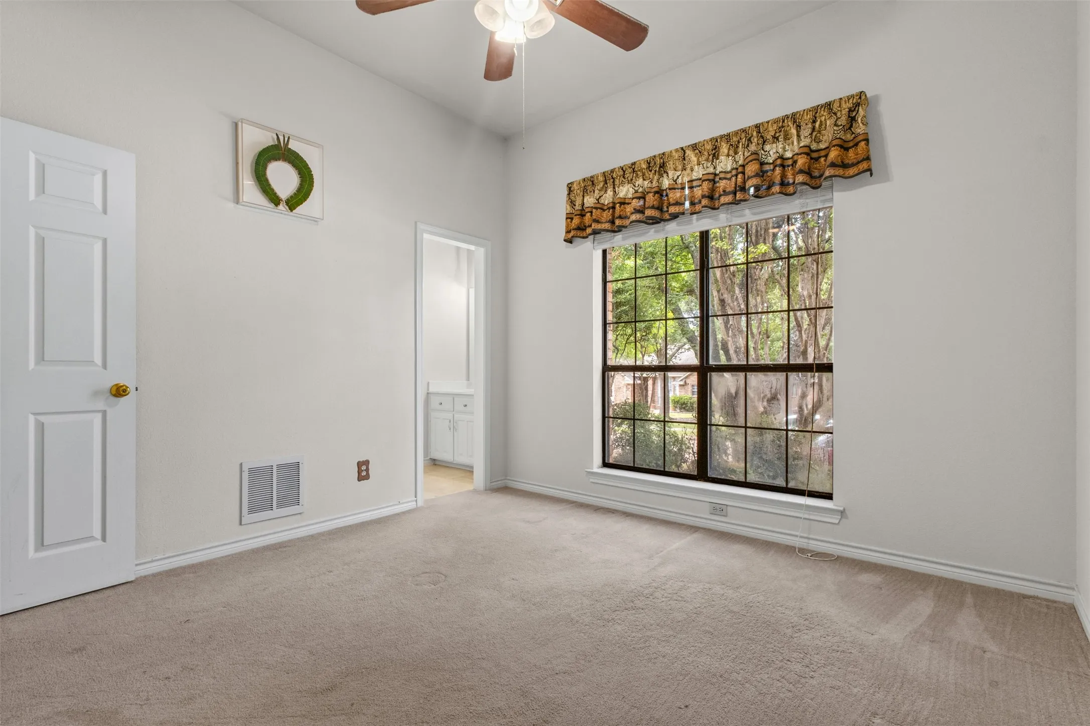 Single Family Residence For Sale in Collin County , 2616 Tulip Drive, Richardson, Texas 75082, 4 Bedroom, 3 Bathroom, 2 Garage spaces, 2,638 Sqft, built in 1989, mls#21361965, Real Estate Agent in Richardson, Homes For Sale in Collin county, Homes For Sale in Richardson, Realtor in Richardson Texas, Real Estate Brokerage Independent Realty Texas, Luminita Cordes Realtor