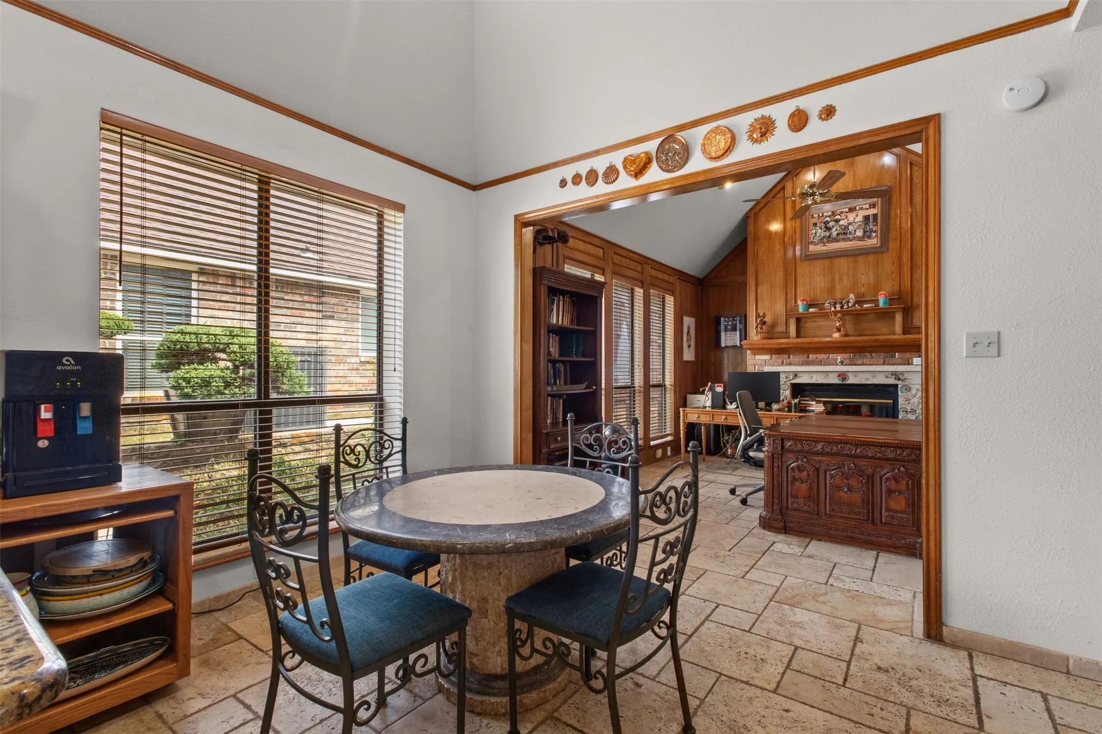 Single Family Residence For Sale in Collin County , 2616 Tulip Drive, Richardson, Texas 75082, 4 Bedroom, 3 Bathroom, 2 Garage spaces, 2,638 Sqft, built in 1989, mls#21361965, Real Estate Agent in Richardson, Homes For Sale in Collin county, Homes For Sale in Richardson, Realtor in Richardson Texas, Real Estate Brokerage Independent Realty Texas, Luminita Cordes Realtor