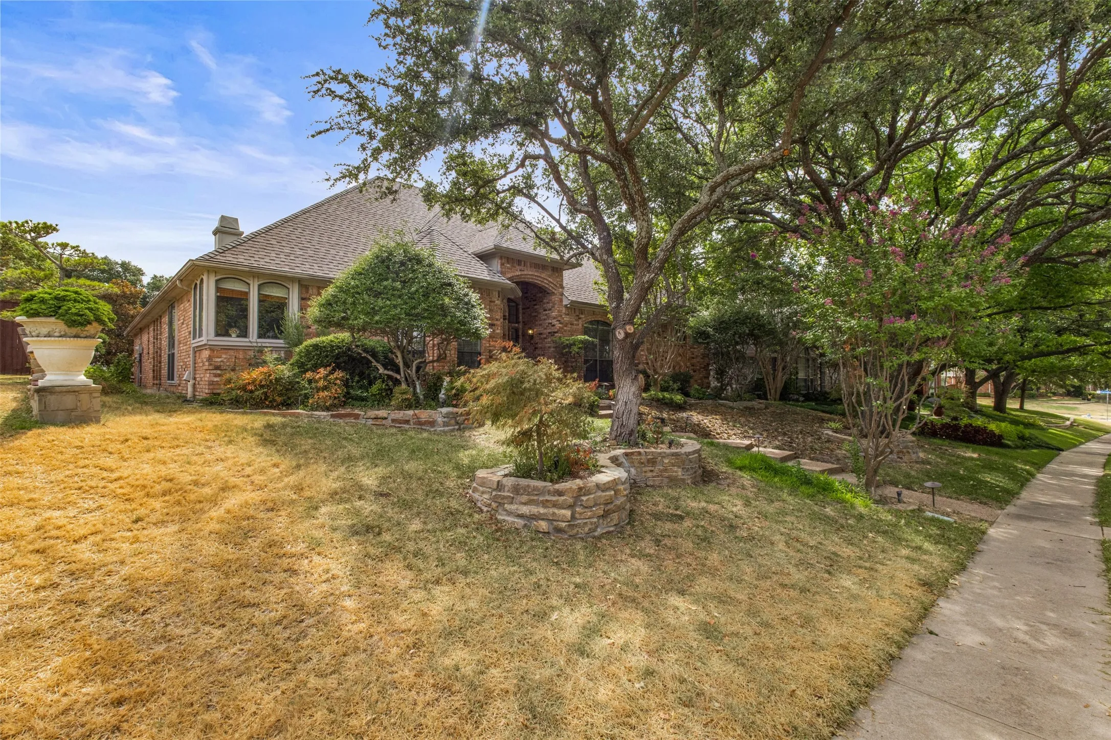Single Family Residence For Sale in Collin County , 2616 Tulip Drive, Richardson, Texas 75082, 4 Bedroom, 3 Bathroom, 2 Garage spaces, 2,638 Sqft, built in 1989, mls#21361965, Real Estate Agent in Richardson, Homes For Sale in Collin county, Homes For Sale in Richardson, Realtor in Richardson Texas, Real Estate Brokerage Independent Realty Texas, Luminita Cordes Realtor
