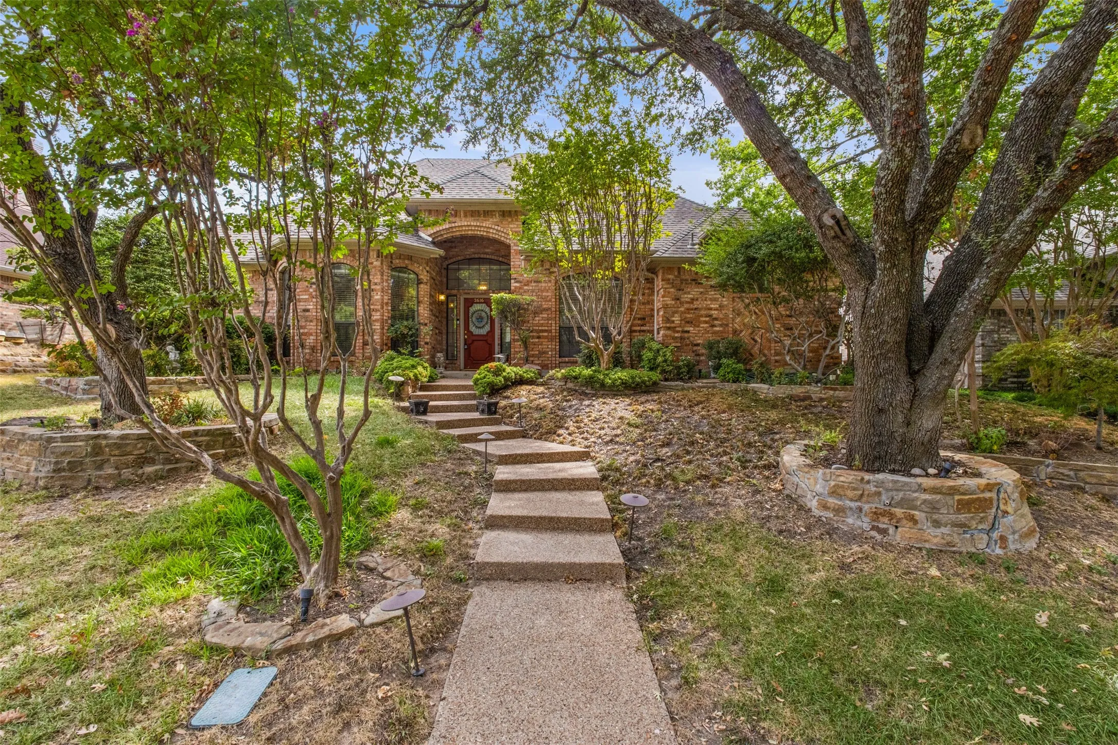 Single Family Residence For Sale in Collin County , 2616 Tulip Drive, Richardson, Texas 75082, 4 Bedroom, 3 Bathroom, 2 Garage spaces, 2,638 Sqft, built in 1989, mls#21361965, Real Estate Agent in Richardson, Homes For Sale in Collin county, Homes For Sale in Richardson, Realtor in Richardson Texas, Real Estate Brokerage Independent Realty Texas, Luminita Cordes Realtor
