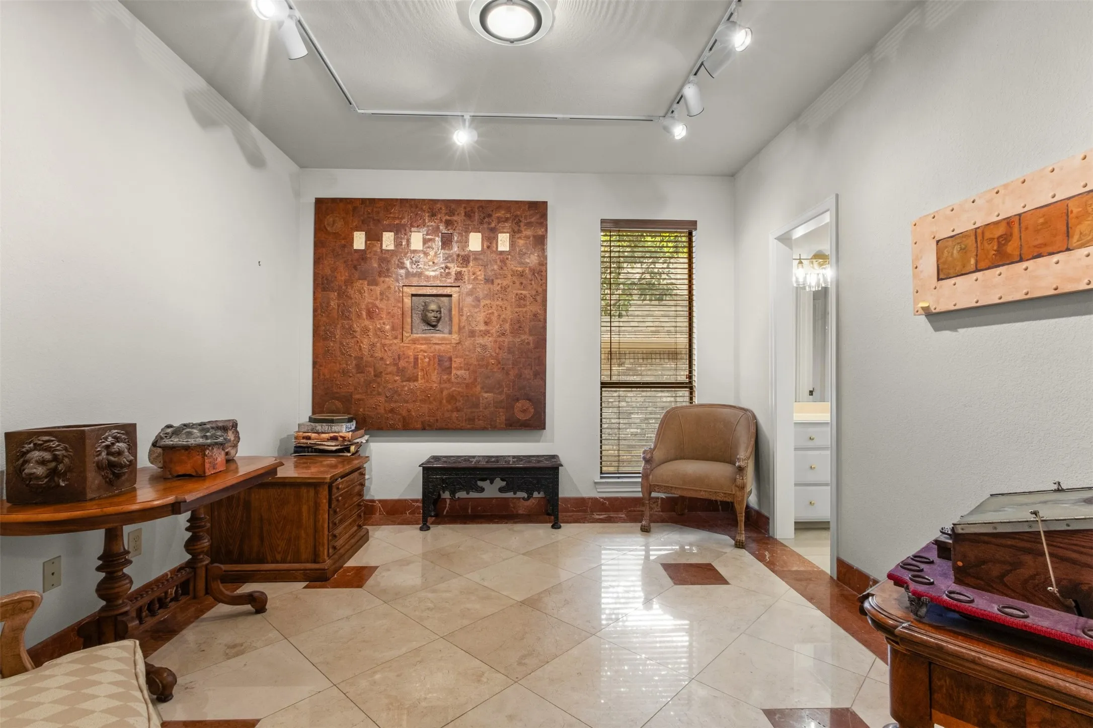 Single Family Residence For Sale in Collin County , 2616 Tulip Drive, Richardson, Texas 75082, 4 Bedroom, 3 Bathroom, 2 Garage spaces, 2,638 Sqft, built in 1989, mls#21361965, Real Estate Agent in Richardson, Homes For Sale in Collin county, Homes For Sale in Richardson, Realtor in Richardson Texas, Real Estate Brokerage Independent Realty Texas, Luminita Cordes Realtor