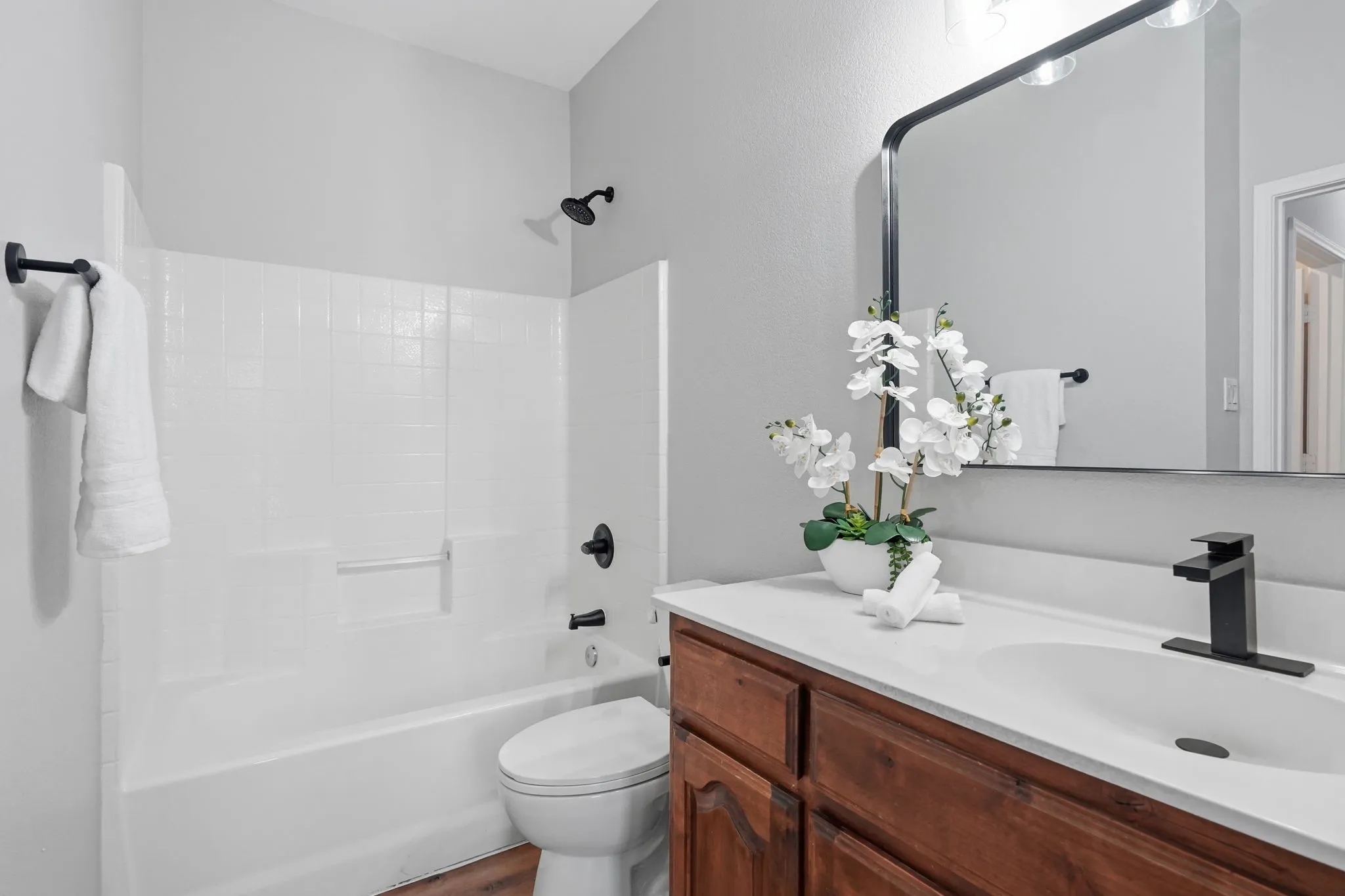 Single Family Residence For Sale in Tarrant County , 6164 Shad Drive, Fort Worth, Texas 76179, 3 Bedroom, 3 Bathroom, 2 Garage spaces, 2,268 Sqft, built in 2007, mls#21363381, Real Estate Agent in Fort Worth, Homes For Sale in Tarrant county, Homes For Sale in Fort Worth, Realtor in Fort Worth Texas, Real Estate Brokerage Independent Realty Texas, Luminita Cordes Realtor