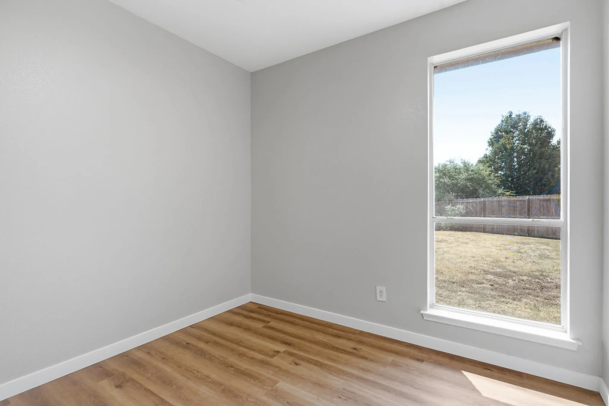 Single Family Residence For Sale in Tarrant County , 6164 Shad Drive, Fort Worth, Texas 76179, 3 Bedroom, 3 Bathroom, 2 Garage spaces, 2,268 Sqft, built in 2007, mls#21363381, Real Estate Agent in Fort Worth, Homes For Sale in Tarrant county, Homes For Sale in Fort Worth, Realtor in Fort Worth Texas, Real Estate Brokerage Independent Realty Texas, Luminita Cordes Realtor