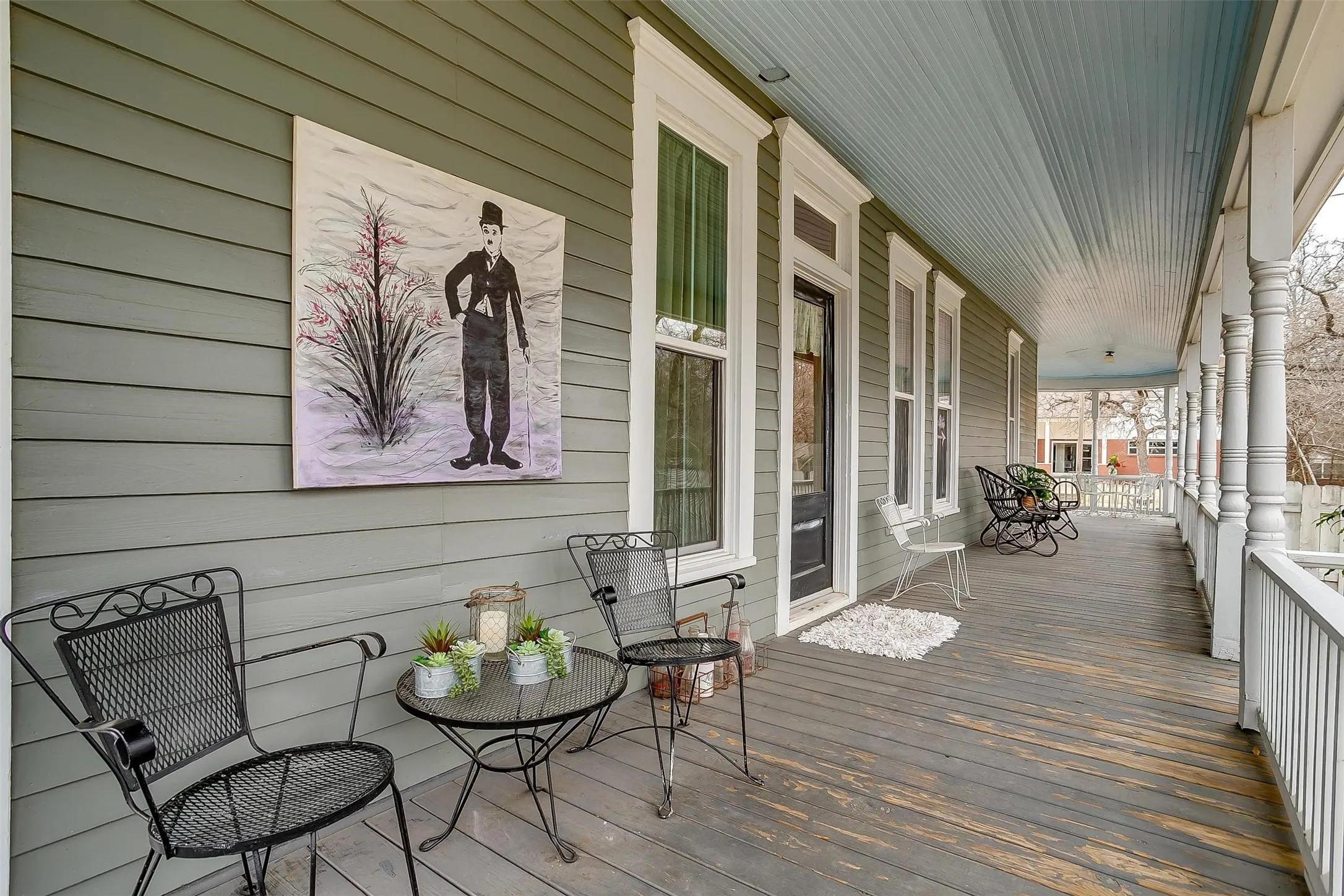 east wrap around porch