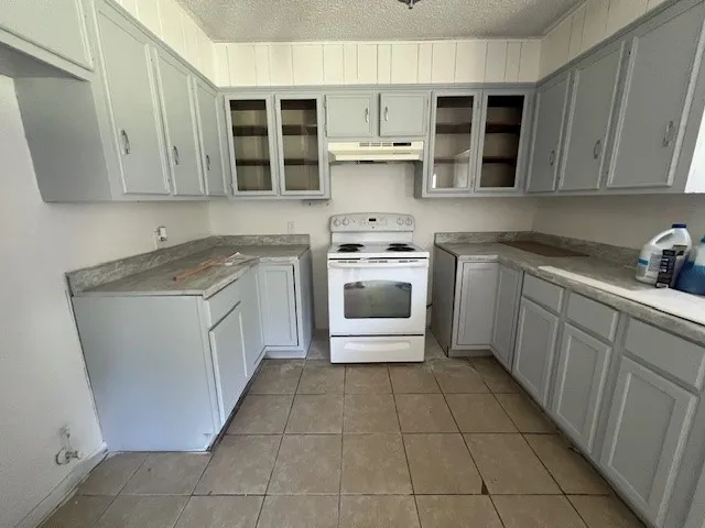 Single Family Residence For Rent in Taylor County , 4826 Stonecrest Court, Abilene, Texas 79606, 3 Bedroom, 2 Bathroom, 2 Garage spaces, 1,376 Sqft, built in 1978, mls#21367793, Real Estate Agent in Abilene, Homes For Rent in Taylor county, Homes For Rent in Abilene, Realtor in Abilene Texas, Real Estate Brokerage Independent Realty Texas, Luminita Cordes Realtor