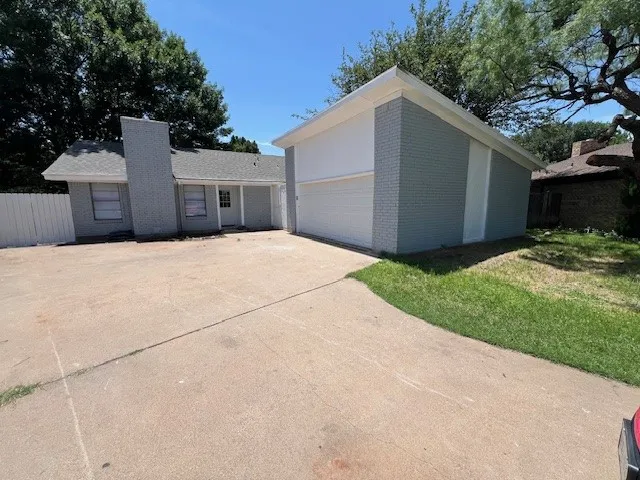 Single Family Residence For Rent in Taylor County , 4826 Stonecrest Court, Abilene, Texas 79606, 3 Bedroom, 2 Bathroom, 2 Garage spaces, 1,376 Sqft, built in 1978, mls#21367793, Real Estate Agent in Abilene, Homes For Rent in Taylor county, Homes For Rent in Abilene, Realtor in Abilene Texas, Real Estate Brokerage Independent Realty Texas, Luminita Cordes Realtor