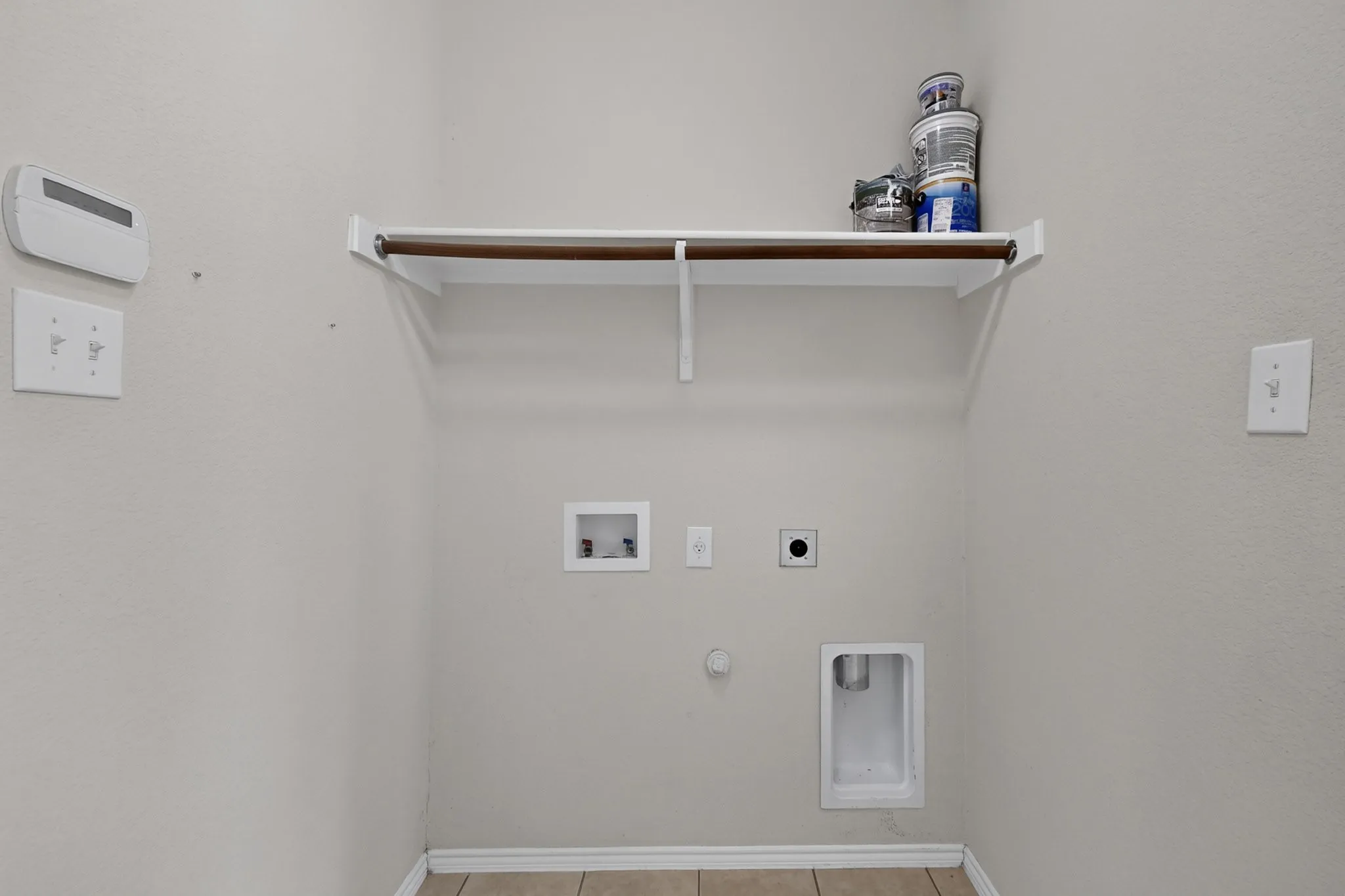 Single Family Residence For Rent in Denton County , 1208 Villa Paloma Boulevard, Little Elm, Texas 75068, 3 Bedroom, 2 Bathroom, 2 Garage spaces, 1,716 Sqft, built in 2012, mls#21367747, Real Estate Agent in Little Elm, Homes For Rent in Denton county, Homes For Rent in Little Elm, Realtor in Little Elm Texas, Real Estate Brokerage Independent Realty Texas, Luminita Cordes Realtor