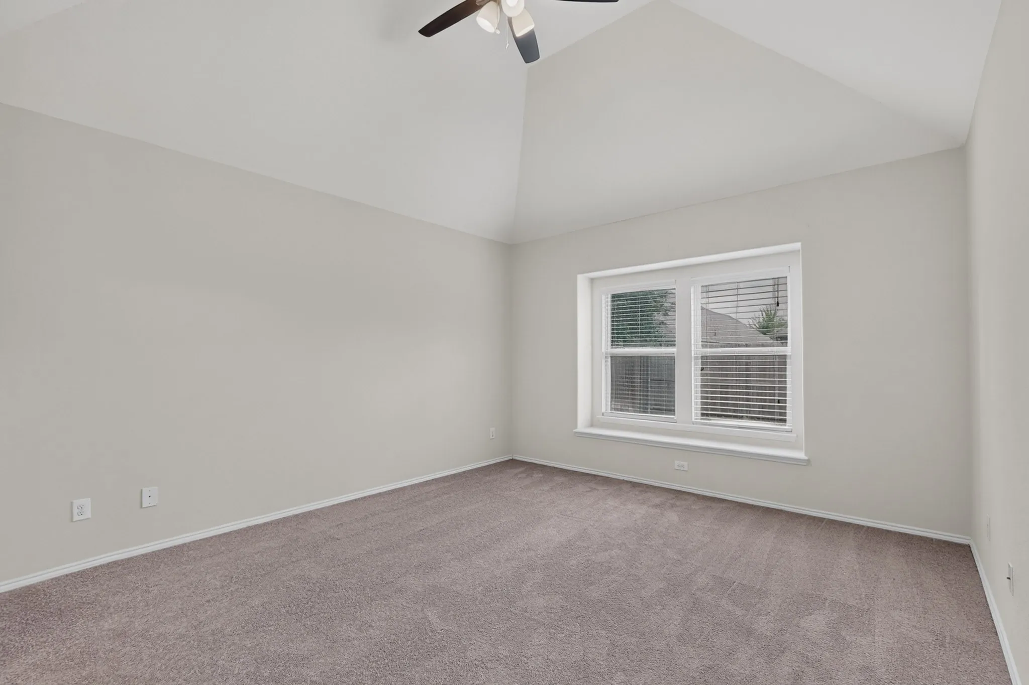 Single Family Residence For Rent in Denton County , 1208 Villa Paloma Boulevard, Little Elm, Texas 75068, 3 Bedroom, 2 Bathroom, 2 Garage spaces, 1,716 Sqft, built in 2012, mls#21367747, Real Estate Agent in Little Elm, Homes For Rent in Denton county, Homes For Rent in Little Elm, Realtor in Little Elm Texas, Real Estate Brokerage Independent Realty Texas, Luminita Cordes Realtor