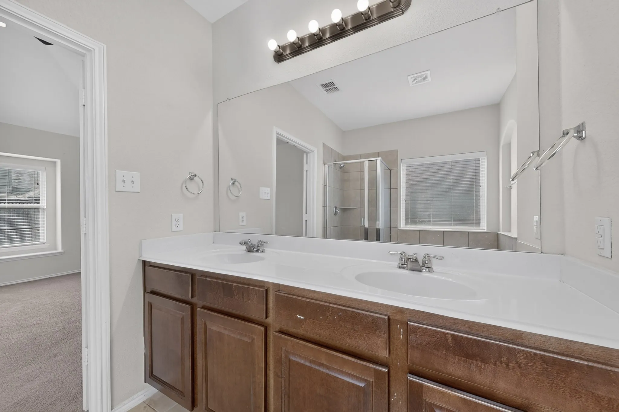 Single Family Residence For Rent in Denton County , 1208 Villa Paloma Boulevard, Little Elm, Texas 75068, 3 Bedroom, 2 Bathroom, 2 Garage spaces, 1,716 Sqft, built in 2012, mls#21367747, Real Estate Agent in Little Elm, Homes For Rent in Denton county, Homes For Rent in Little Elm, Realtor in Little Elm Texas, Real Estate Brokerage Independent Realty Texas, Luminita Cordes Realtor