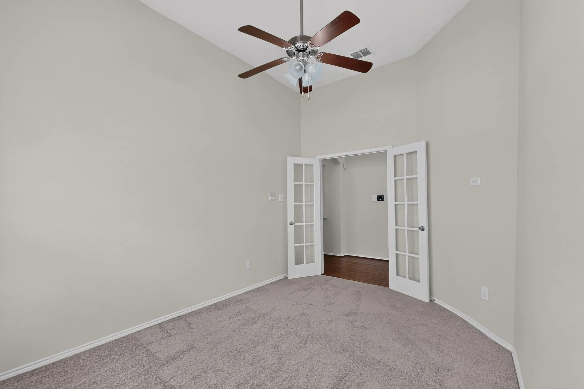 Single Family Residence For Rent in Denton County , 1208 Villa Paloma Boulevard, Little Elm, Texas 75068, 3 Bedroom, 2 Bathroom, 2 Garage spaces, 1,716 Sqft, built in 2012, mls#21367747, Real Estate Agent in Little Elm, Homes For Rent in Denton county, Homes For Rent in Little Elm, Realtor in Little Elm Texas, Real Estate Brokerage Independent Realty Texas, Luminita Cordes Realtor