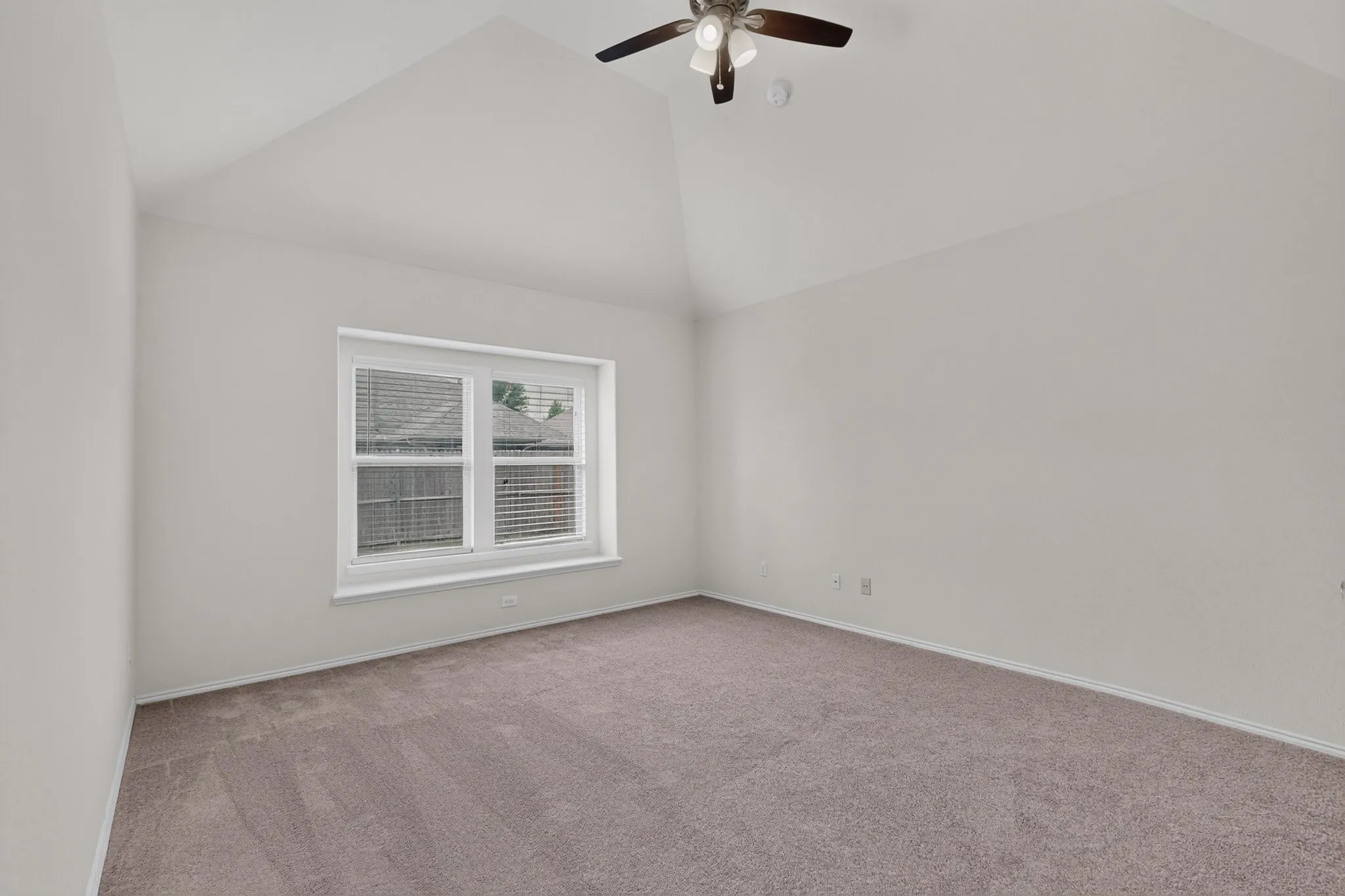 Single Family Residence For Rent in Denton County , 1208 Villa Paloma Boulevard, Little Elm, Texas 75068, 3 Bedroom, 2 Bathroom, 2 Garage spaces, 1,716 Sqft, built in 2012, mls#21367747, Real Estate Agent in Little Elm, Homes For Rent in Denton county, Homes For Rent in Little Elm, Realtor in Little Elm Texas, Real Estate Brokerage Independent Realty Texas, Luminita Cordes Realtor