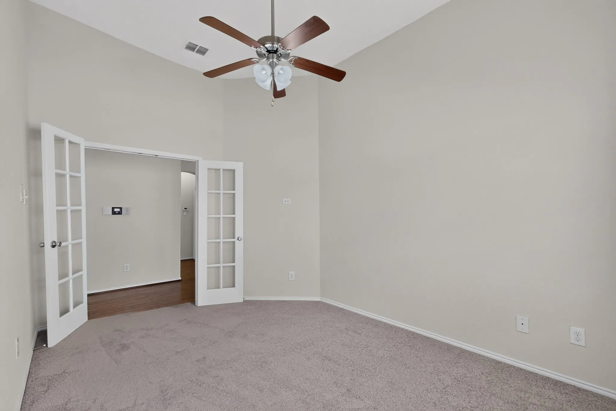 Single Family Residence For Rent in Denton County , 1208 Villa Paloma Boulevard, Little Elm, Texas 75068, 3 Bedroom, 2 Bathroom, 2 Garage spaces, 1,716 Sqft, built in 2012, mls#21367747, Real Estate Agent in Little Elm, Homes For Rent in Denton county, Homes For Rent in Little Elm, Realtor in Little Elm Texas, Real Estate Brokerage Independent Realty Texas, Luminita Cordes Realtor