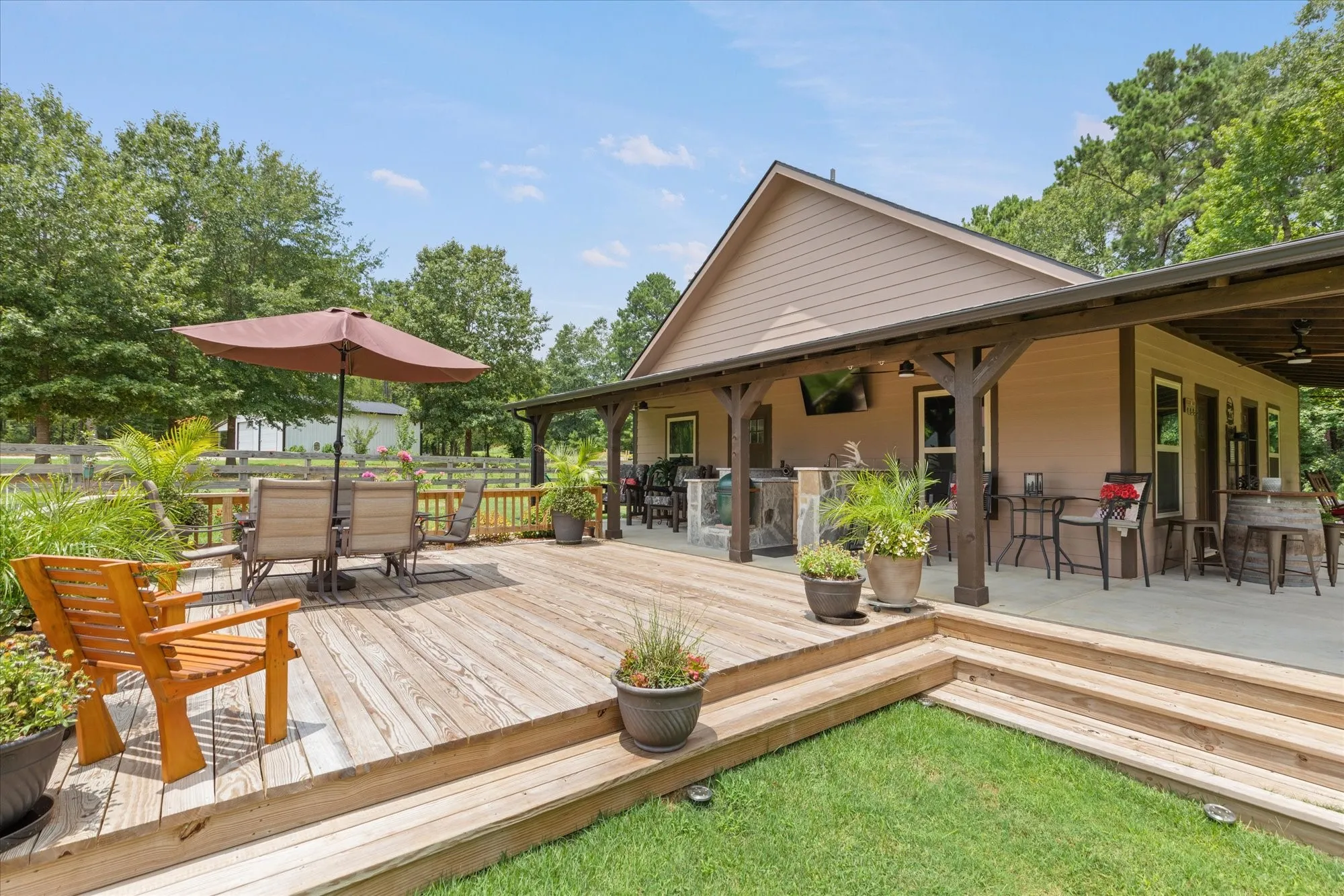 Single Family Residence For Sale in Upshur County , 172 Heather Ln., Diana, Texas 75640, 3 Bedroom, 3 Bathroom, 2 Garage spaces, 3,175 Sqft, built in 2023, mls#21367804, Real Estate Agent in Diana, Homes For Sale in Upshur county, Homes For Sale in Diana, Realtor in Diana Texas, Real Estate Brokerage Independent Realty Texas, Luminita Cordes Realtor