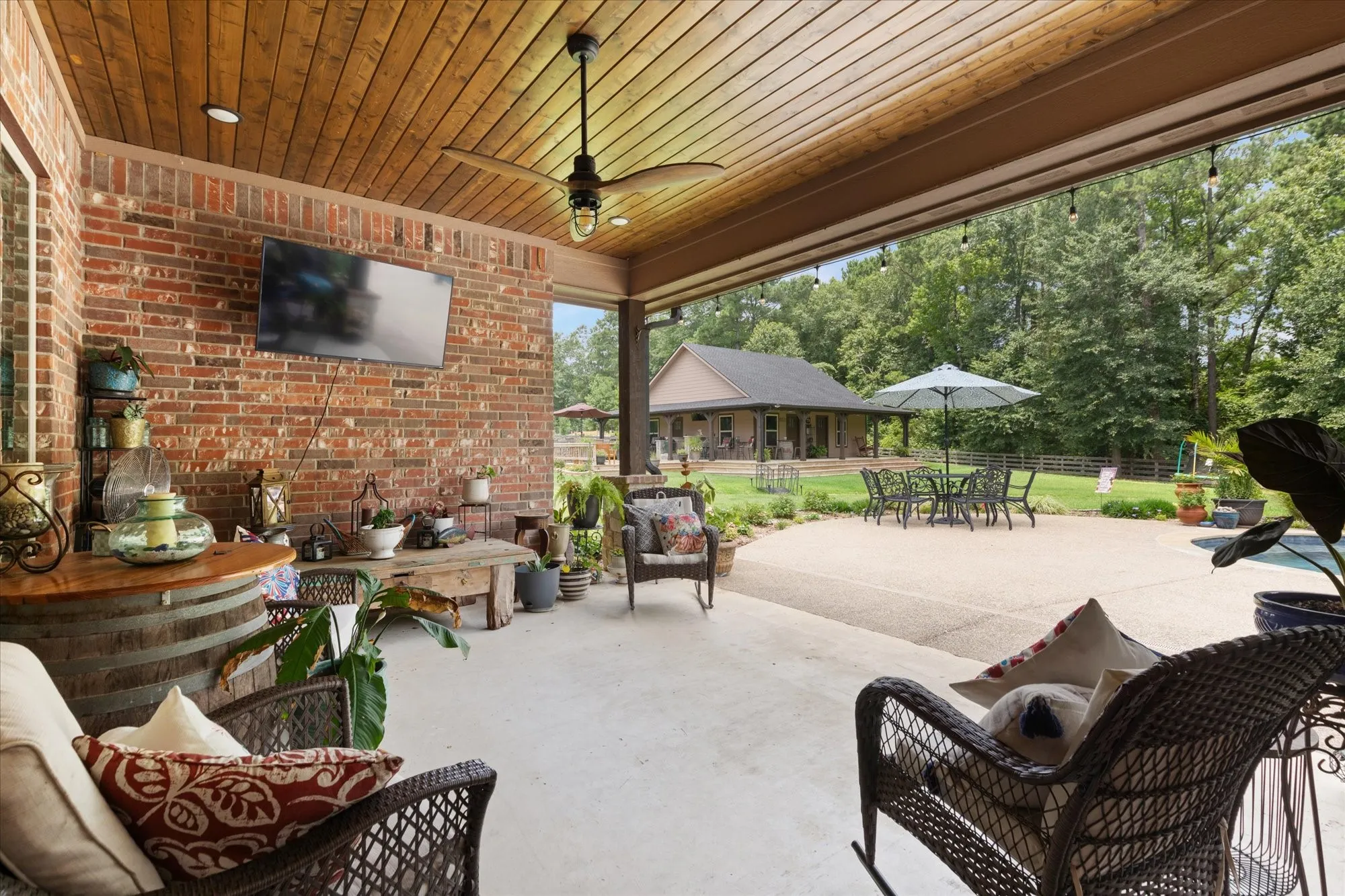 Single Family Residence For Sale in Upshur County , 172 Heather Ln., Diana, Texas 75640, 3 Bedroom, 3 Bathroom, 2 Garage spaces, 3,175 Sqft, built in 2023, mls#21367804, Real Estate Agent in Diana, Homes For Sale in Upshur county, Homes For Sale in Diana, Realtor in Diana Texas, Real Estate Brokerage Independent Realty Texas, Luminita Cordes Realtor