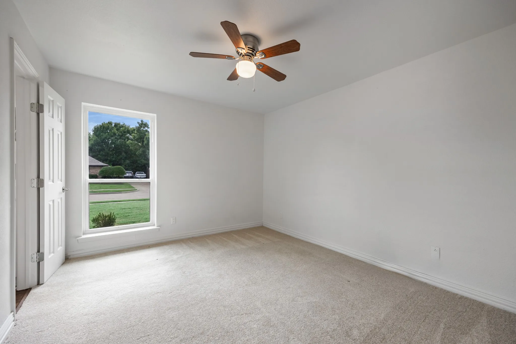 Single Family Residence For Sale in Collin County , 3300 Bandolino Lane, Plano, Texas 75023, 4 Bedroom, 3 Bathroom, 2 Garage spaces, 2,626 Sqft, built in 1976, mls#21362384, Real Estate Agent in Plano, Homes For Sale in Collin county, Homes For Sale in Plano, Realtor in Plano Texas, Real Estate Brokerage Independent Realty Texas, Luminita Cordes Realtor