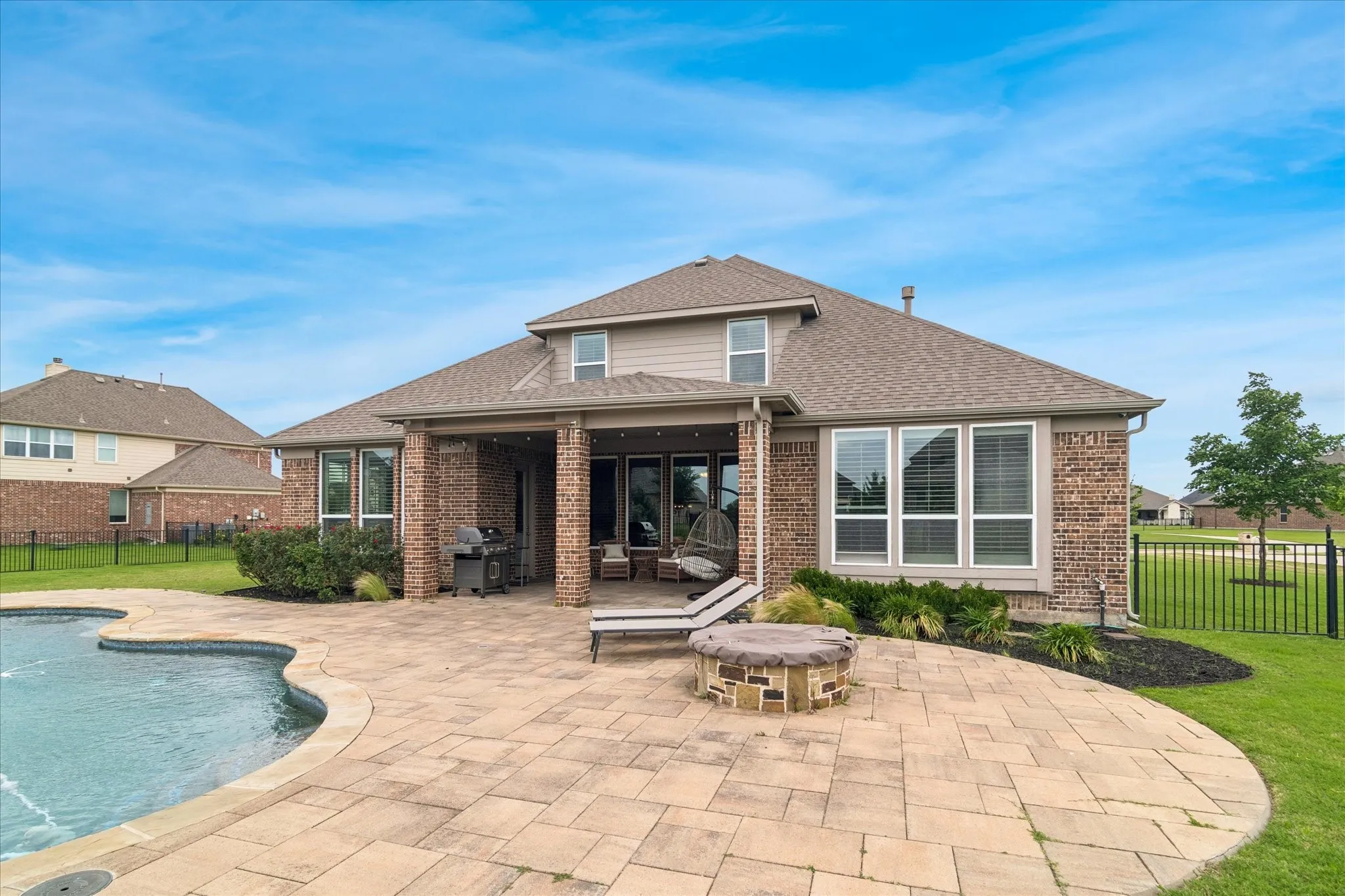 Single Family Residence For Rent in Grayson County , 1113 Indigo Creek Way, Gunter, Texas 75058, 4 Bedroom, 4 Bathroom, 3 Garage spaces, 3,553 Sqft, built in 2016, mls#21367811, Real Estate Agent in Gunter, Homes For Rent in Grayson county, Homes For Rent in Gunter, Realtor in Gunter Texas, Real Estate Brokerage Independent Realty Texas, Luminita Cordes Realtor