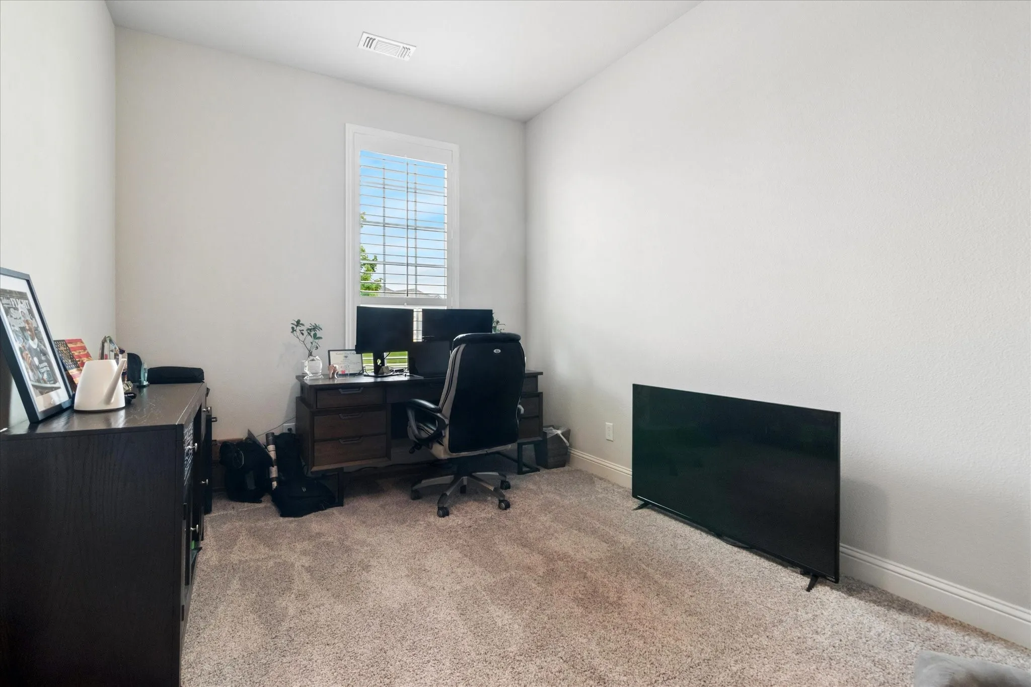 Single Family Residence For Rent in Grayson County , 1113 Indigo Creek Way, Gunter, Texas 75058, 4 Bedroom, 4 Bathroom, 3 Garage spaces, 3,553 Sqft, built in 2016, mls#21367811, Real Estate Agent in Gunter, Homes For Rent in Grayson county, Homes For Rent in Gunter, Realtor in Gunter Texas, Real Estate Brokerage Independent Realty Texas, Luminita Cordes Realtor