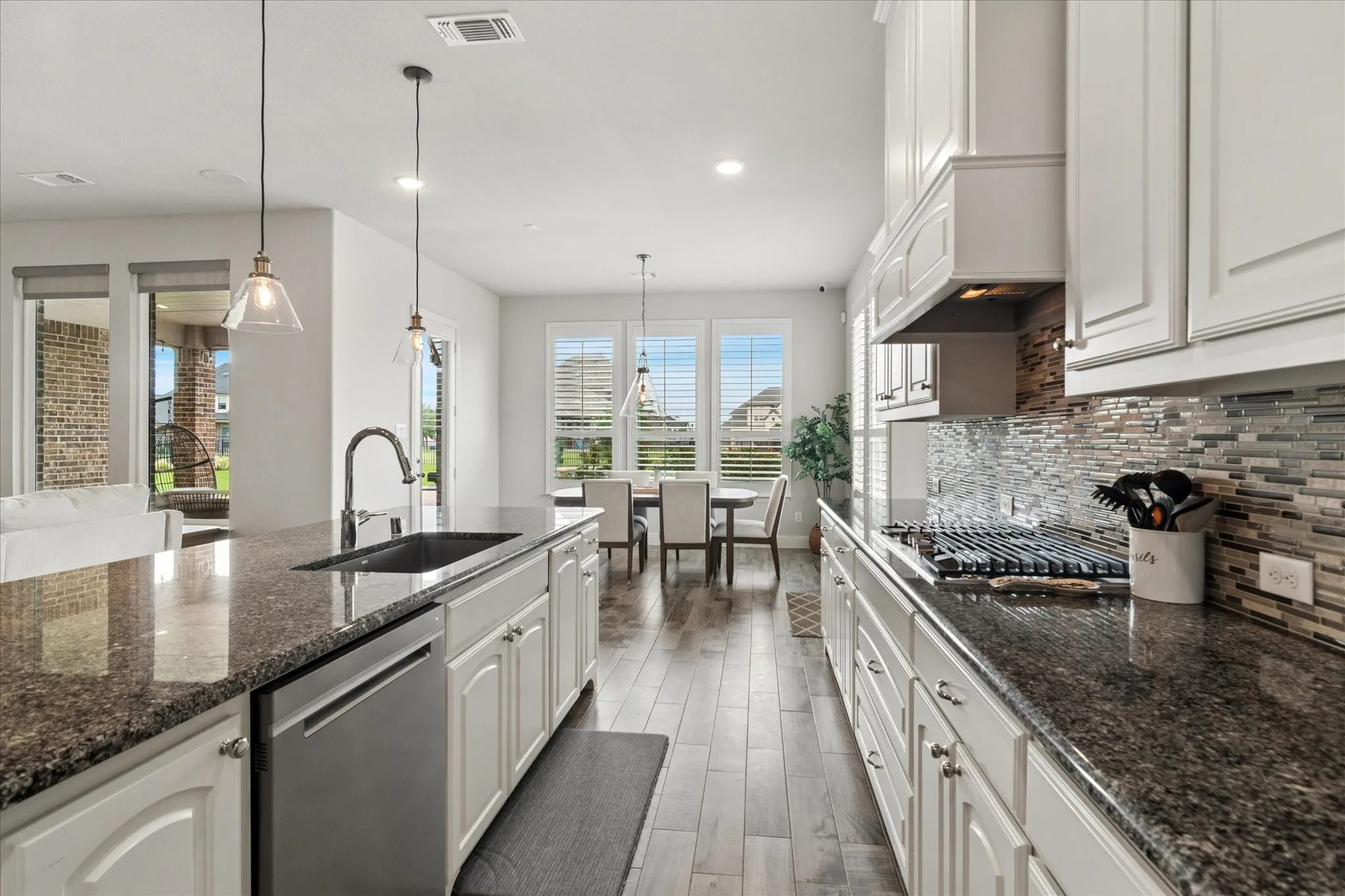 Single Family Residence For Rent in Grayson County , 1113 Indigo Creek Way, Gunter, Texas 75058, 4 Bedroom, 4 Bathroom, 3 Garage spaces, 3,553 Sqft, built in 2016, mls#21367811, Real Estate Agent in Gunter, Homes For Rent in Grayson county, Homes For Rent in Gunter, Realtor in Gunter Texas, Real Estate Brokerage Independent Realty Texas, Luminita Cordes Realtor