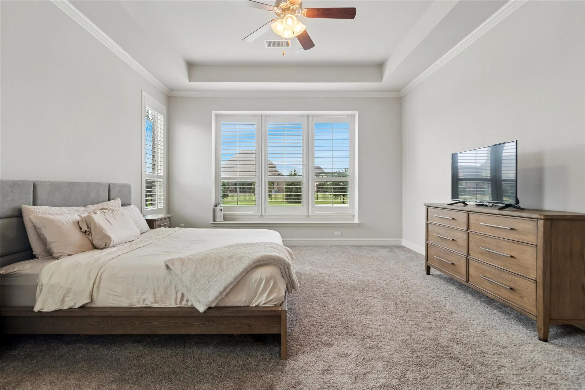 Single Family Residence For Rent in Grayson County , 1113 Indigo Creek Way, Gunter, Texas 75058, 4 Bedroom, 4 Bathroom, 3 Garage spaces, 3,553 Sqft, built in 2016, mls#21367811, Real Estate Agent in Gunter, Homes For Rent in Grayson county, Homes For Rent in Gunter, Realtor in Gunter Texas, Real Estate Brokerage Independent Realty Texas, Luminita Cordes Realtor