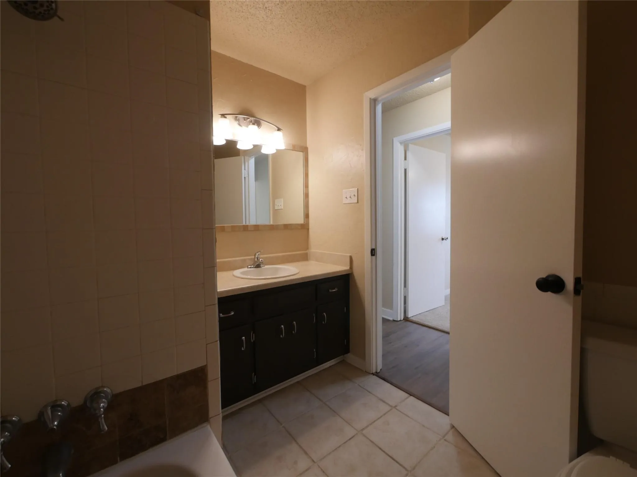 Single Family Residence For Sale in Grayson County , 2702 Shawn Drive, Denison, Texas 75020, 3 Bedroom, 2 Bathroom, 2 Garage spaces, 1,232 Sqft, built in 1967, mls#21367823, Real Estate Agent in Denison, Homes For Sale in Grayson county, Homes For Sale in Denison, Realtor in Denison Texas, Real Estate Brokerage Independent Realty Texas, Luminita Cordes Realtor
