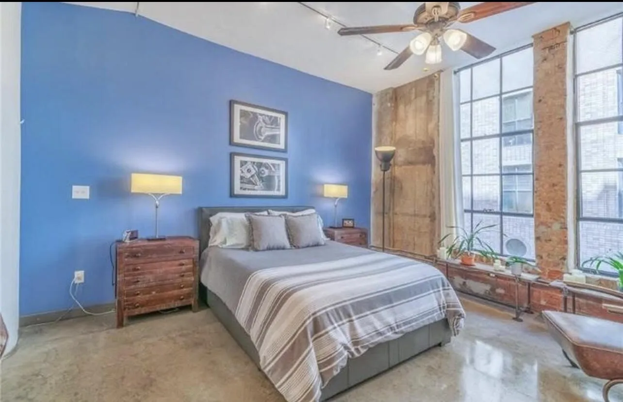Condominium For Sale in Dallas County , 1122 Jackson Street 217, Dallas, Texas 75202, 1 Bedroom, 1 Bathroom, 1 Garage spaces, 911 Sqft, built in 1925, mls#21367824, Real Estate Agent in Dallas, Homes For Sale in Dallas county, Homes For Sale in Dallas, Realtor in Dallas Texas, Real Estate Brokerage Independent Realty Texas, Luminita Cordes Realtor