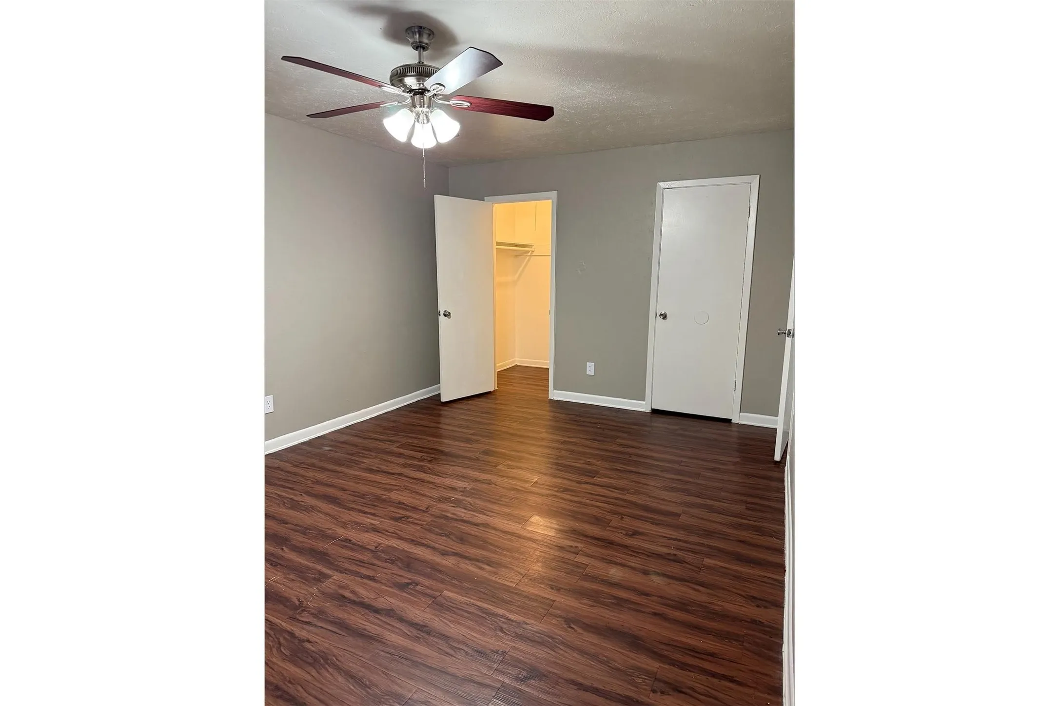 $500.00 off first month rent