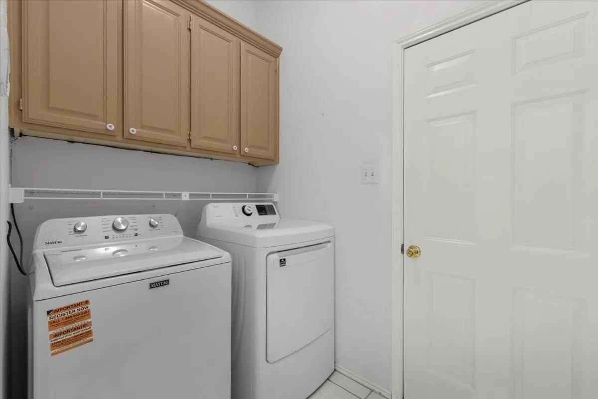 Single Family Residence For Sale in Tarrant County , 5748 Caracas Drive, North Richland Hills, Texas 76180, 3 Bedroom, 2 Bathroom, 2 Garage spaces, 1,787 Sqft, built in 1992, mls#21367833, Real Estate Agent in North Richland Hills, Homes For Sale in Tarrant county, Homes For Sale in North Richland Hills, Realtor in North Richland Hills Texas, Real Estate Brokerage Independent Realty Texas, Luminita Cordes Realtor