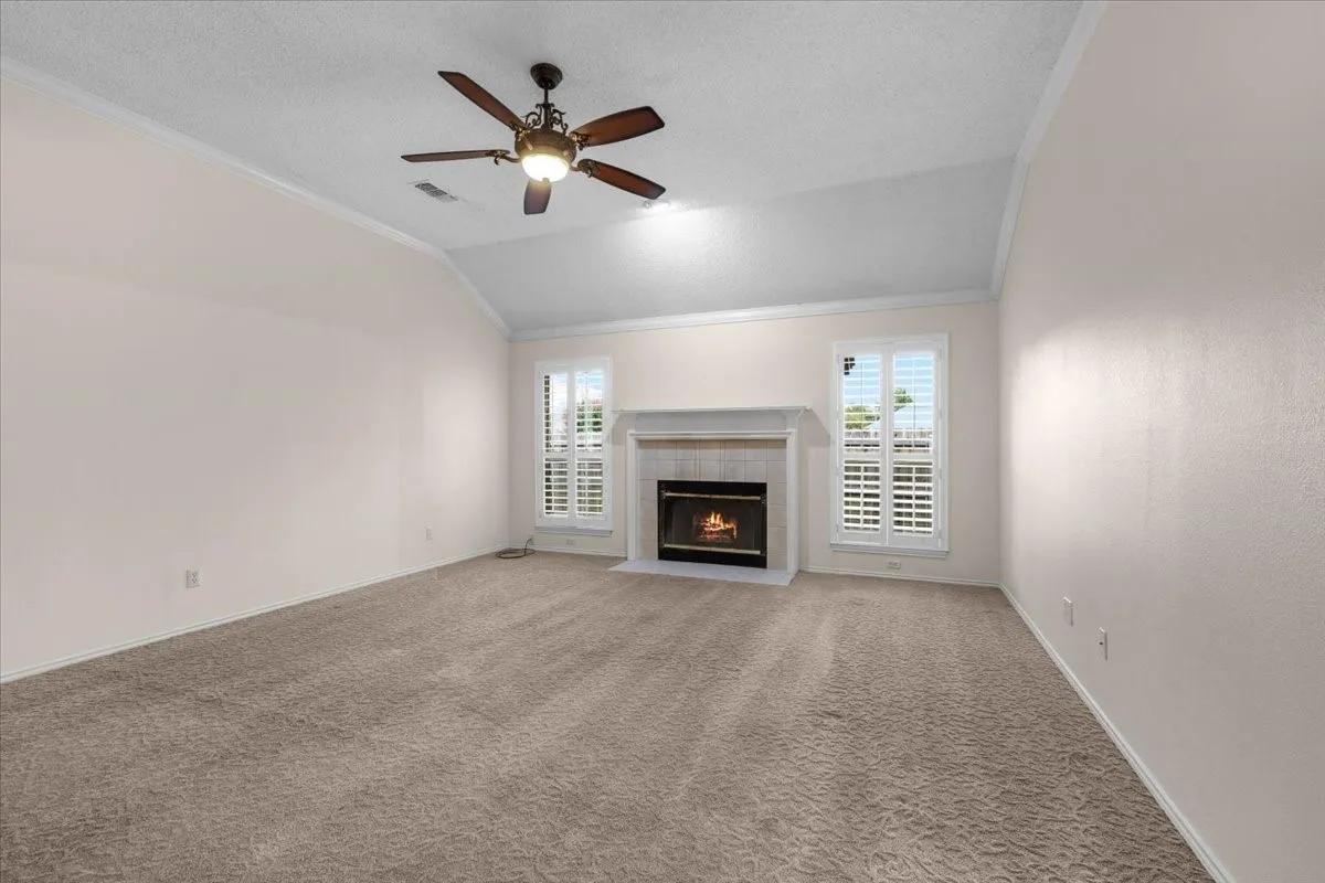 Single Family Residence For Sale in Tarrant County , 5748 Caracas Drive, North Richland Hills, Texas 76180, 3 Bedroom, 2 Bathroom, 2 Garage spaces, 1,787 Sqft, built in 1992, mls#21367833, Real Estate Agent in North Richland Hills, Homes For Sale in Tarrant county, Homes For Sale in North Richland Hills, Realtor in North Richland Hills Texas, Real Estate Brokerage Independent Realty Texas, Luminita Cordes Realtor
