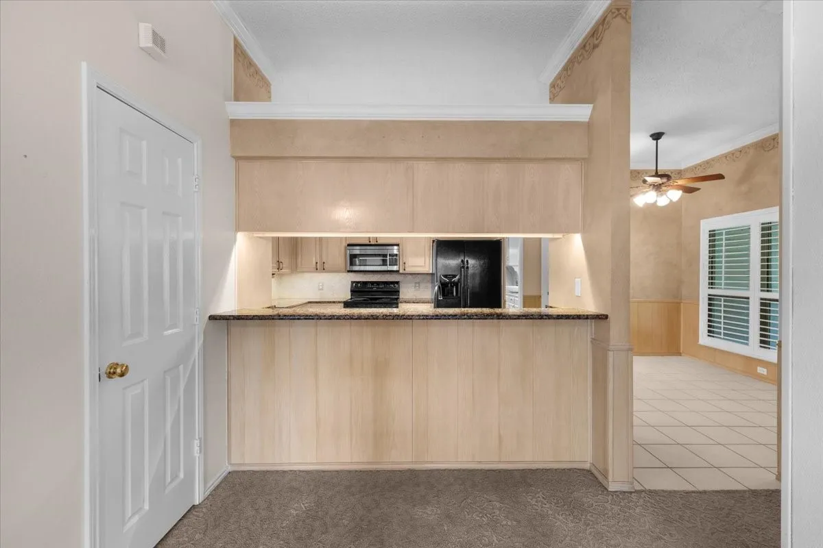 Single Family Residence For Sale in Tarrant County , 5748 Caracas Drive, North Richland Hills, Texas 76180, 3 Bedroom, 2 Bathroom, 2 Garage spaces, 1,787 Sqft, built in 1992, mls#21367833, Real Estate Agent in North Richland Hills, Homes For Sale in Tarrant county, Homes For Sale in North Richland Hills, Realtor in North Richland Hills Texas, Real Estate Brokerage Independent Realty Texas, Luminita Cordes Realtor