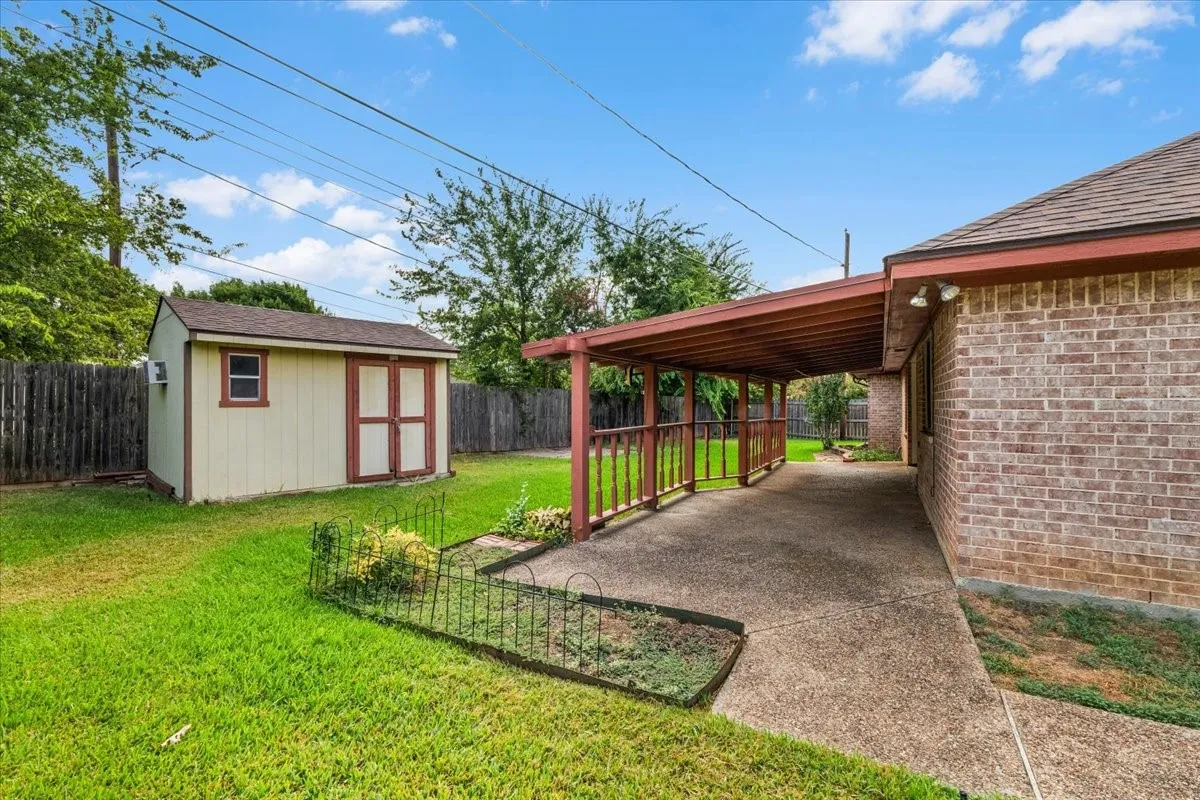 Single Family Residence For Sale in Tarrant County , 5748 Caracas Drive, North Richland Hills, Texas 76180, 3 Bedroom, 2 Bathroom, 2 Garage spaces, 1,787 Sqft, built in 1992, mls#21367833, Real Estate Agent in North Richland Hills, Homes For Sale in Tarrant county, Homes For Sale in North Richland Hills, Realtor in North Richland Hills Texas, Real Estate Brokerage Independent Realty Texas, Luminita Cordes Realtor