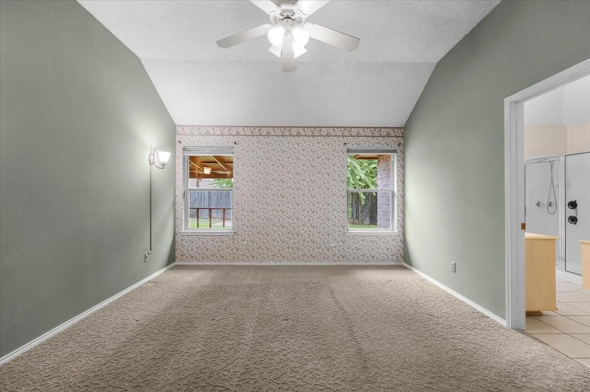 Single Family Residence For Sale in Tarrant County , 5748 Caracas Drive, North Richland Hills, Texas 76180, 3 Bedroom, 2 Bathroom, 2 Garage spaces, 1,787 Sqft, built in 1992, mls#21367833, Real Estate Agent in North Richland Hills, Homes For Sale in Tarrant county, Homes For Sale in North Richland Hills, Realtor in North Richland Hills Texas, Real Estate Brokerage Independent Realty Texas, Luminita Cordes Realtor