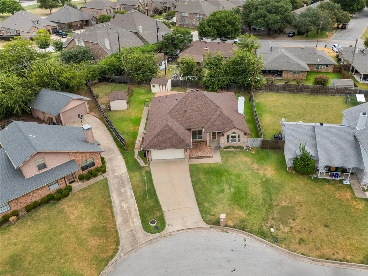 Single Family Residence For Sale in Tarrant County , 5748 Caracas Drive, North Richland Hills, Texas 76180, 3 Bedroom, 2 Bathroom, 2 Garage spaces, 1,787 Sqft, built in 1992, mls#21367833, Real Estate Agent in North Richland Hills, Homes For Sale in Tarrant county, Homes For Sale in North Richland Hills, Realtor in North Richland Hills Texas, Real Estate Brokerage Independent Realty Texas, Luminita Cordes Realtor