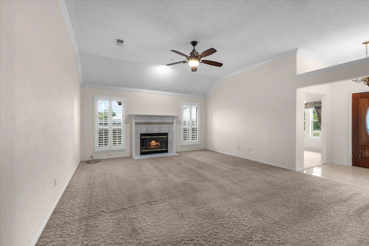 Single Family Residence For Sale in Tarrant County , 5748 Caracas Drive, North Richland Hills, Texas 76180, 3 Bedroom, 2 Bathroom, 2 Garage spaces, 1,787 Sqft, built in 1992, mls#21367833, Real Estate Agent in North Richland Hills, Homes For Sale in Tarrant county, Homes For Sale in North Richland Hills, Realtor in North Richland Hills Texas, Real Estate Brokerage Independent Realty Texas, Luminita Cordes Realtor