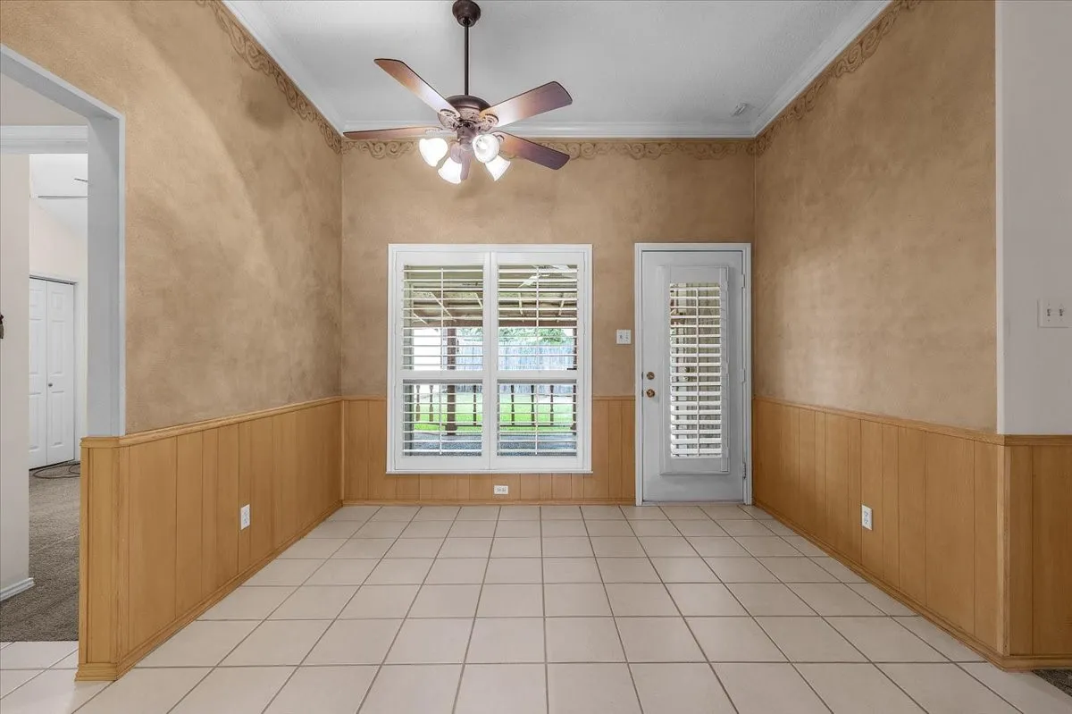 Single Family Residence For Sale in Tarrant County , 5748 Caracas Drive, North Richland Hills, Texas 76180, 3 Bedroom, 2 Bathroom, 2 Garage spaces, 1,787 Sqft, built in 1992, mls#21367833, Real Estate Agent in North Richland Hills, Homes For Sale in Tarrant county, Homes For Sale in North Richland Hills, Realtor in North Richland Hills Texas, Real Estate Brokerage Independent Realty Texas, Luminita Cordes Realtor