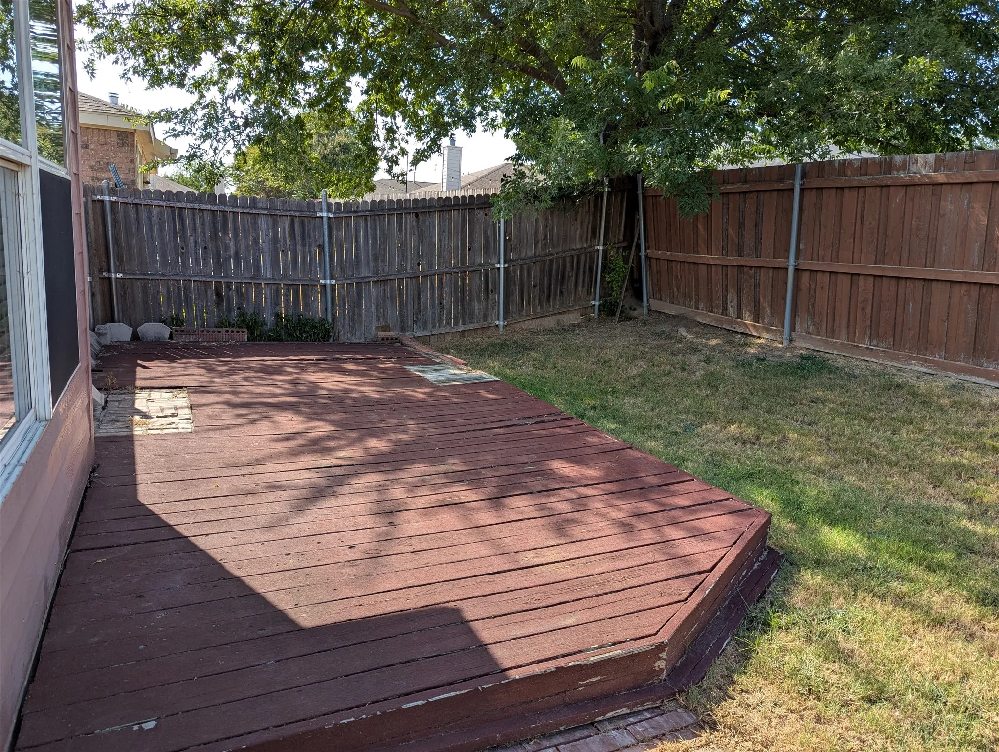 Single Family Residence For Rent in Collin County , 2003 Dove Crossing, Melissa, Texas 75454, 3 Bedroom, 2 Bathroom, 2 Garage spaces, 1,872 Sqft, built in 2002, mls#21367838, Real Estate Agent in Melissa, Homes For Rent in Collin county, Homes For Rent in Melissa, Realtor in Melissa Texas, Real Estate Brokerage Independent Realty Texas, Luminita Cordes Realtor