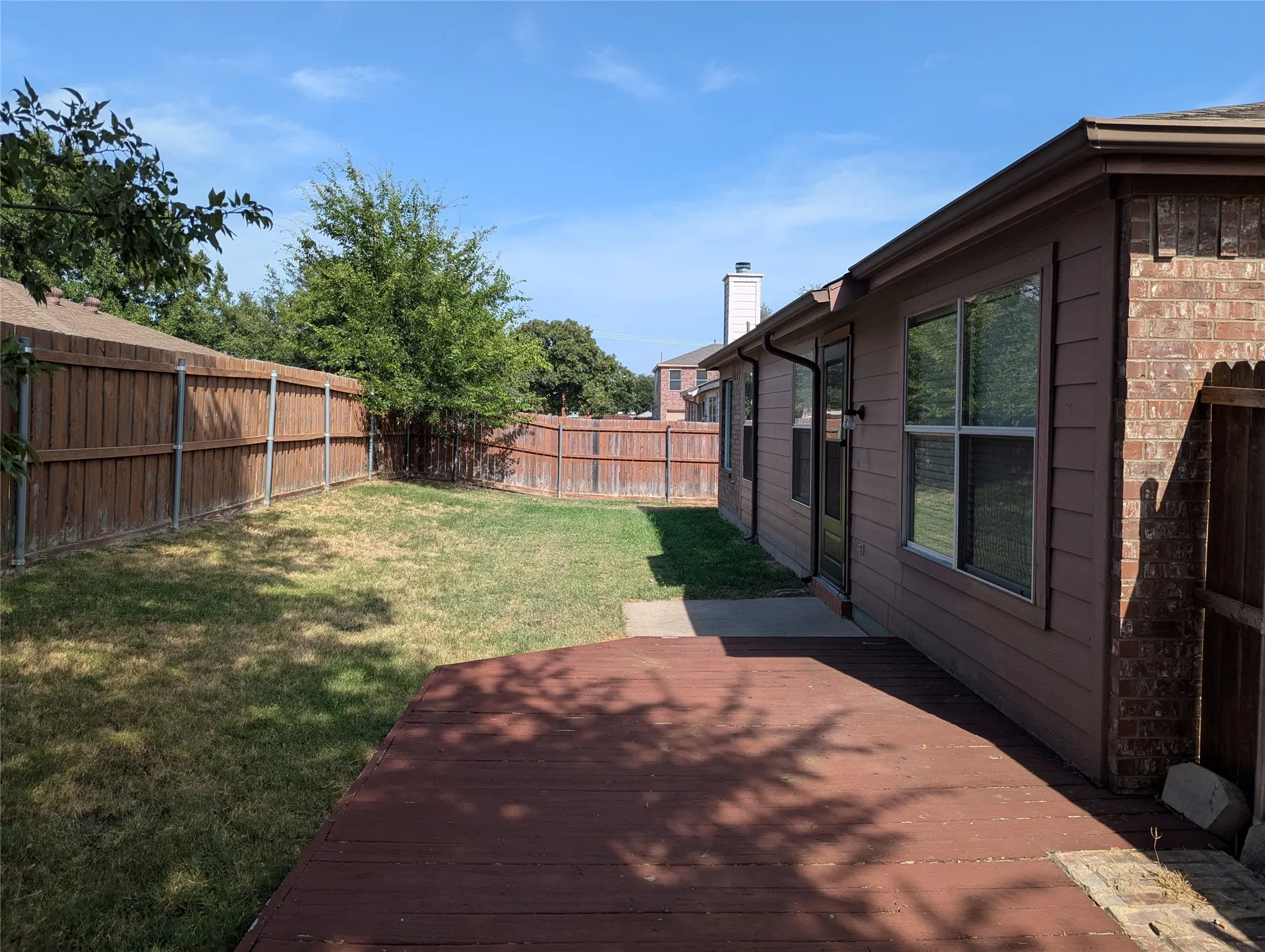 Single Family Residence For Rent in Collin County , 2003 Dove Crossing, Melissa, Texas 75454, 3 Bedroom, 2 Bathroom, 2 Garage spaces, 1,872 Sqft, built in 2002, mls#21367838, Real Estate Agent in Melissa, Homes For Rent in Collin county, Homes For Rent in Melissa, Realtor in Melissa Texas, Real Estate Brokerage Independent Realty Texas, Luminita Cordes Realtor
