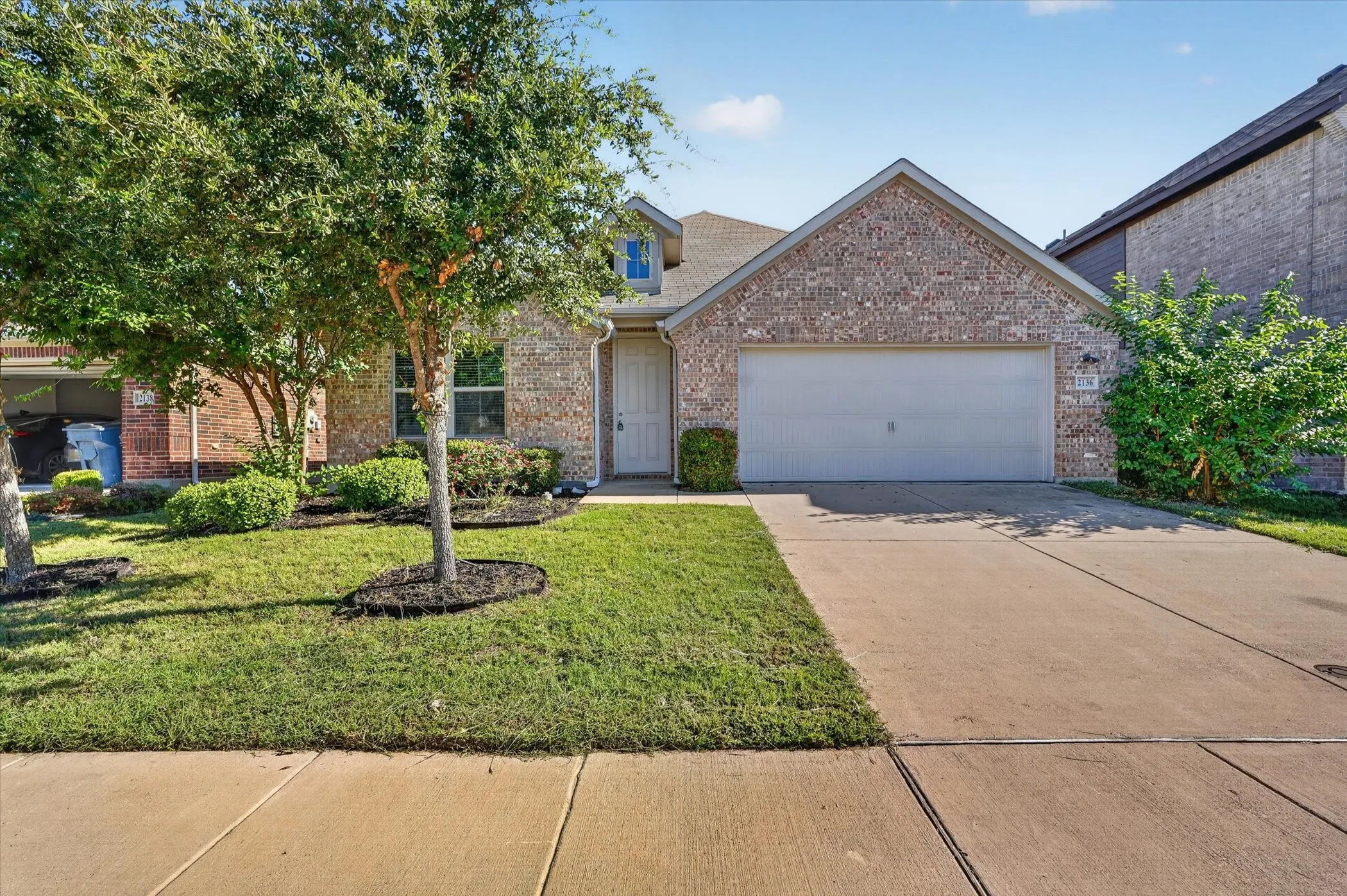 Single Family Residence For Sale in Kaufman County , 2136 Erika Lane, Forney, Texas 75126, 3 Bedroom, 2 Bathroom, 2 Garage spaces, 1,740 Sqft, built in 2019, mls#21367839, Real Estate Agent in Forney, Homes For Sale in Kaufman county, Homes For Sale in Forney, Realtor in Forney Texas, Real Estate Brokerage Independent Realty Texas, Luminita Cordes Realtor