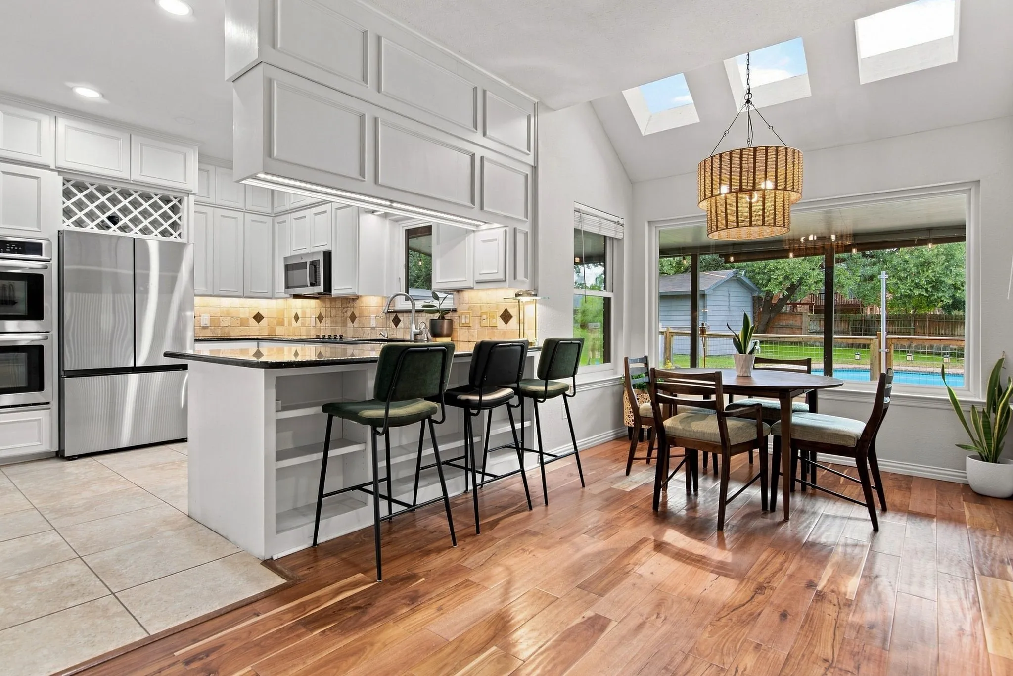 Breakfast Area Overlooking Pool