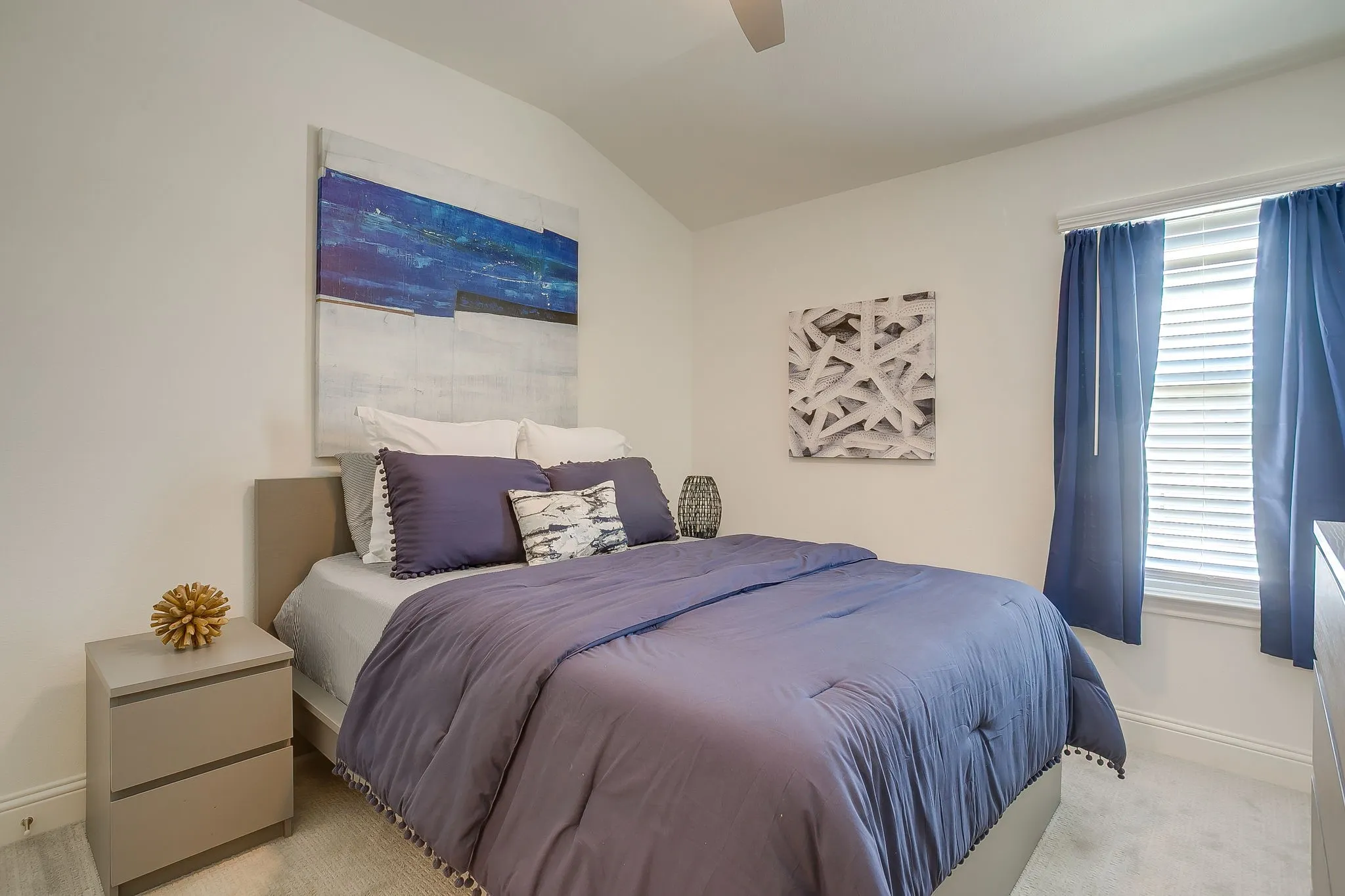 Townhouse For Sale in Tarrant County , 3461 Vista Highlands Lane, Fort Worth, Texas 76135, 3 Bedroom, 4 Bathroom, 2 Garage spaces, 1,697 Sqft, built in 2022, mls#21367841, Real Estate Agent in Fort Worth, Homes For Sale in Tarrant county, Homes For Sale in Fort Worth, Realtor in Fort Worth Texas, Real Estate Brokerage Independent Realty Texas, Luminita Cordes Realtor