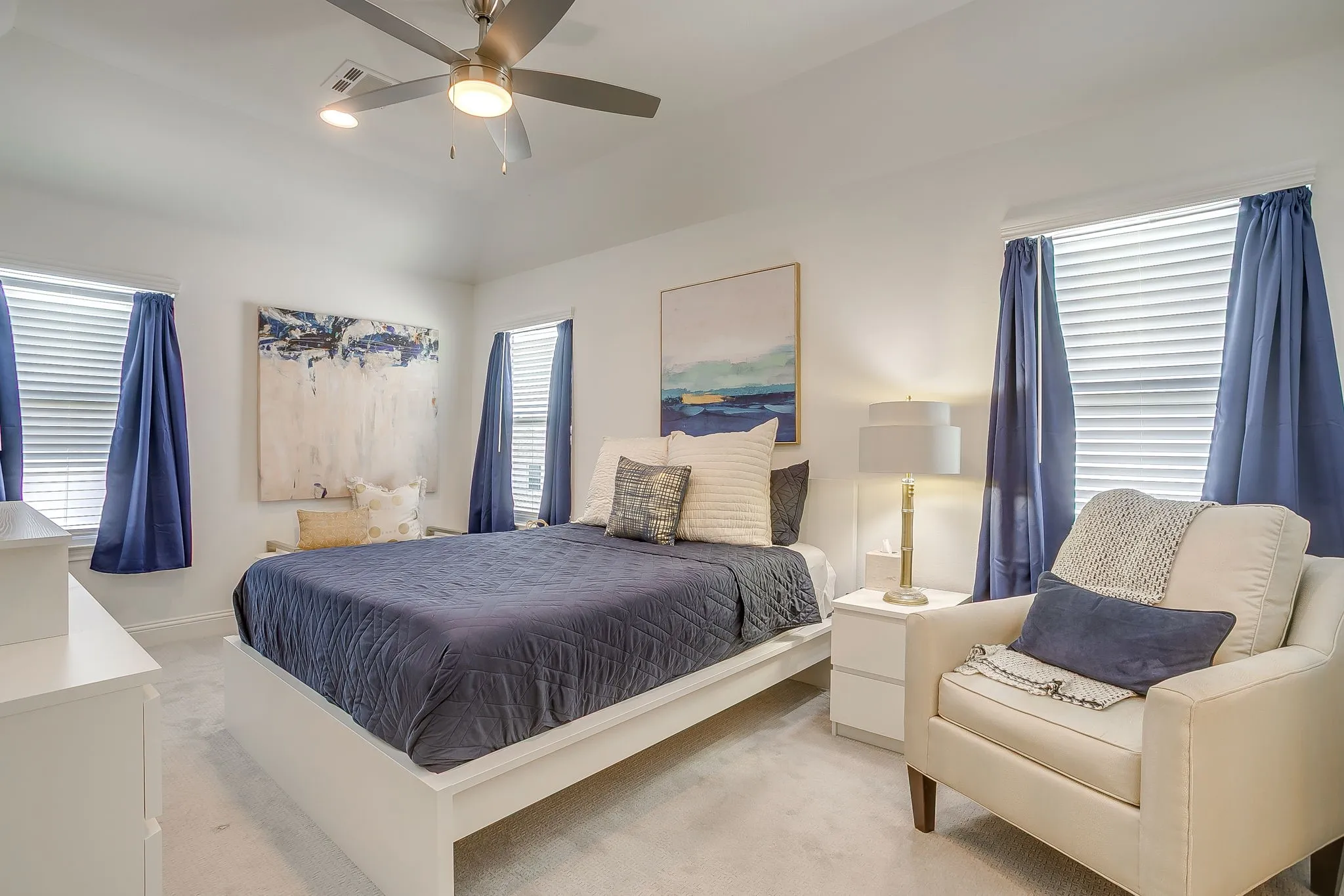 Townhouse For Sale in Tarrant County , 3461 Vista Highlands Lane, Fort Worth, Texas 76135, 3 Bedroom, 4 Bathroom, 2 Garage spaces, 1,697 Sqft, built in 2022, mls#21367841, Real Estate Agent in Fort Worth, Homes For Sale in Tarrant county, Homes For Sale in Fort Worth, Realtor in Fort Worth Texas, Real Estate Brokerage Independent Realty Texas, Luminita Cordes Realtor