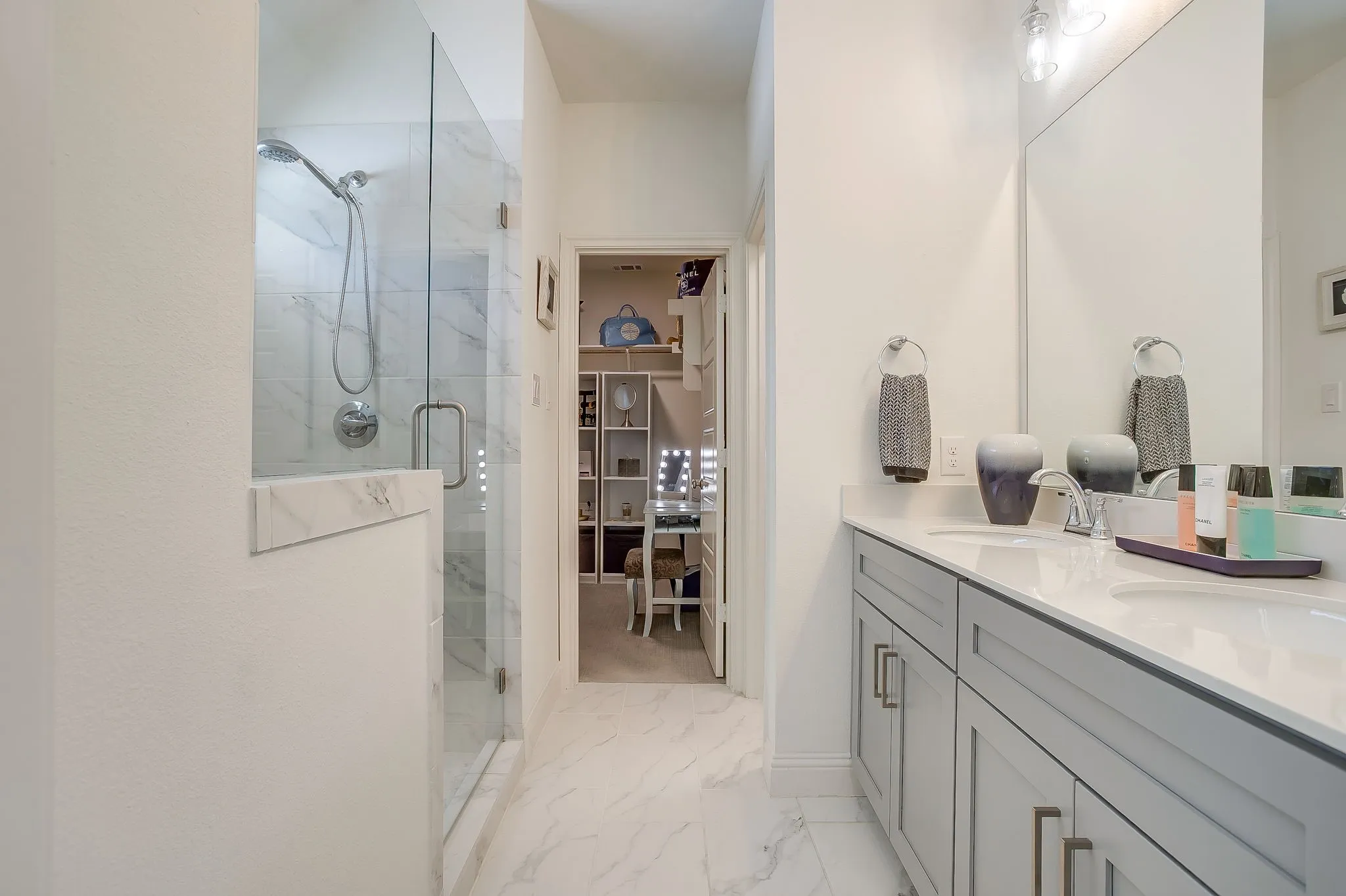 Townhouse For Sale in Tarrant County , 3461 Vista Highlands Lane, Fort Worth, Texas 76135, 3 Bedroom, 4 Bathroom, 2 Garage spaces, 1,697 Sqft, built in 2022, mls#21367841, Real Estate Agent in Fort Worth, Homes For Sale in Tarrant county, Homes For Sale in Fort Worth, Realtor in Fort Worth Texas, Real Estate Brokerage Independent Realty Texas, Luminita Cordes Realtor